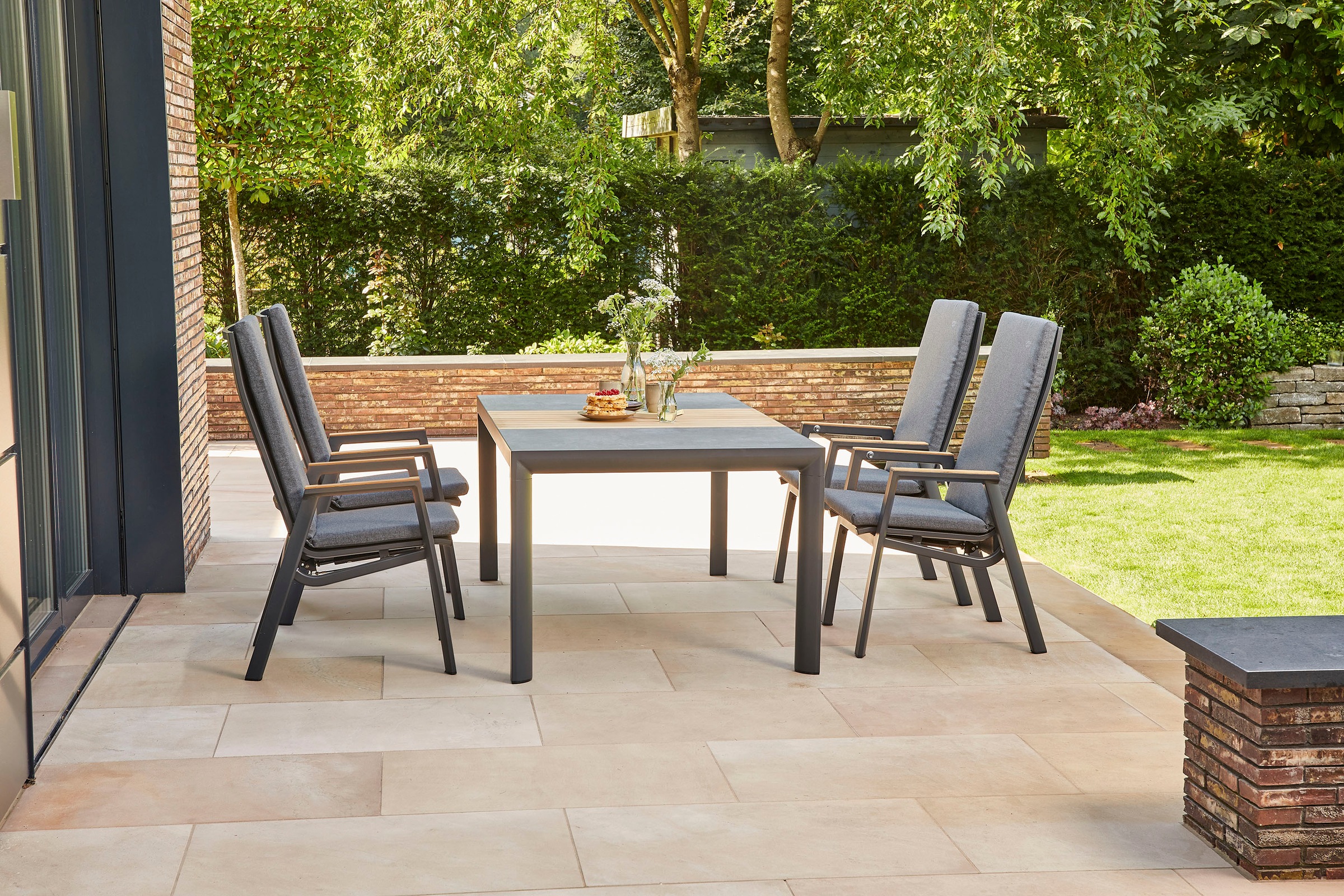 Siena Garden Garten-Essgruppe »Rondo«, (Set, 5 tlg.), bestehend aus 4 Sesseln und 1 Tisch