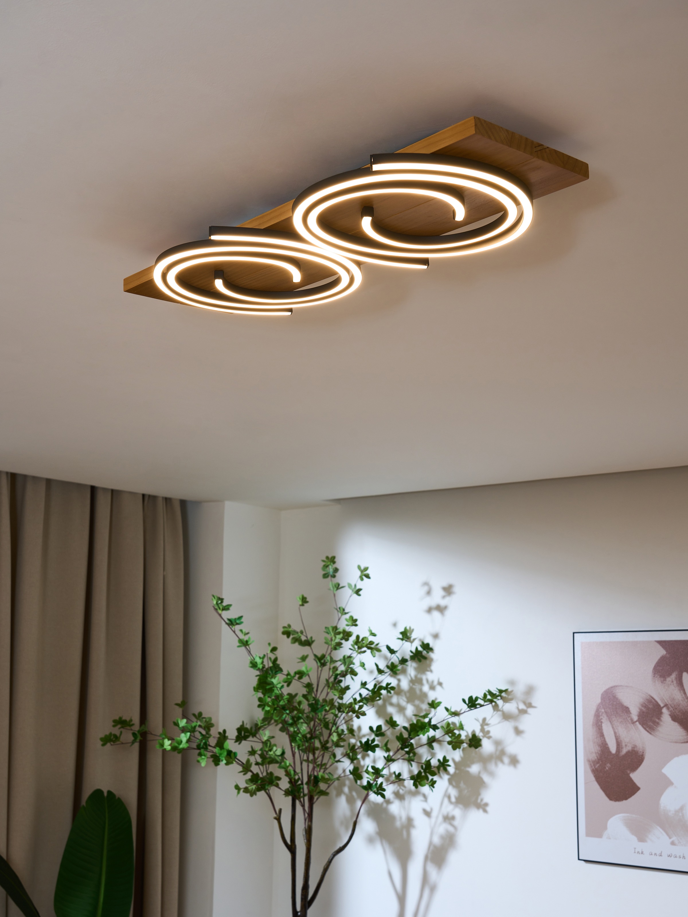 LED-Deckenleuchte Rifia, braun, Länge 70 cm, 2-flg. Holz günstig online kaufen