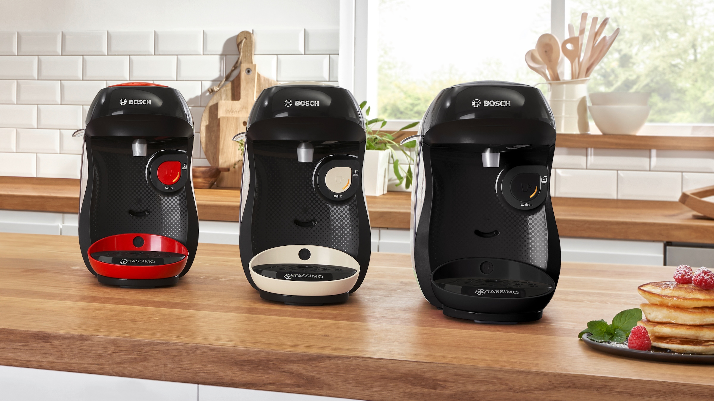 TASSIMO Kapselmaschine »Happy TAS1002N, über 70 Getränke, platzsparend«, nachhaltig, geeignet für alle Tassen, Wassertank 0,7 L, schwarz