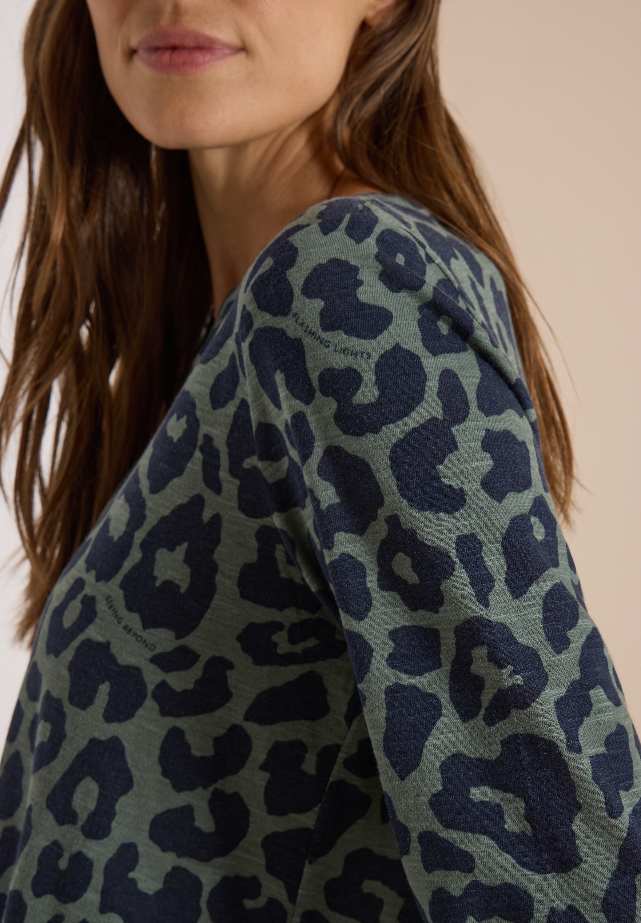 Cecil Print-Shirt Versetzter V-Ausschnitt mit Passe