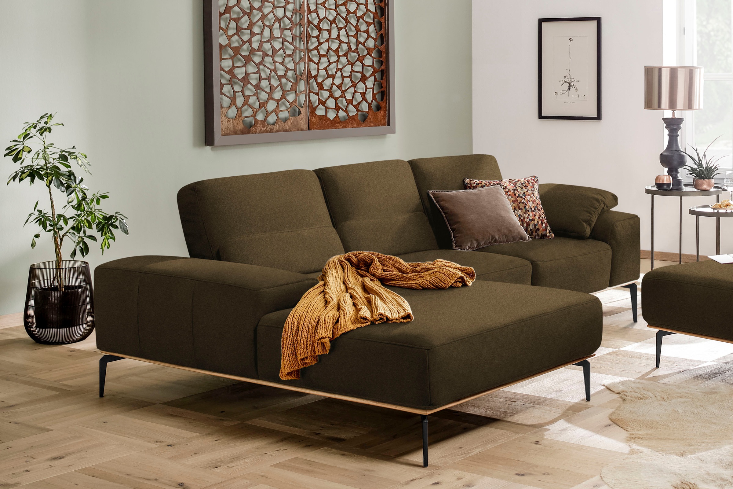 W.SCHILLIG Ecksofa »run, Designsofa mit tollem Sitzkomfort, bequem, L-Form«, mit Holzsockel, Füße in Schwarz pulverbeschichtet, Breite 279 cm