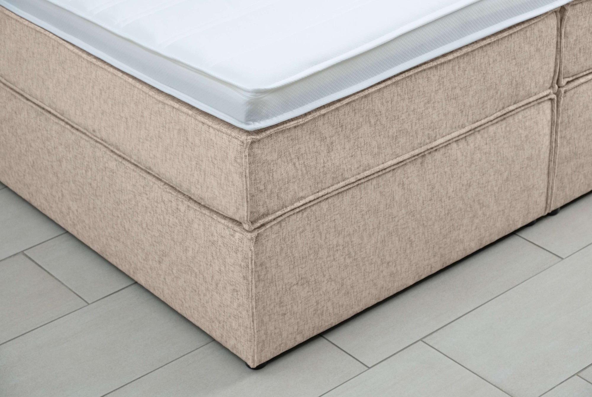 Home affaire Boxspringbett »Leon, Doppelbett, Polsterbett, Federkernbett, Komfortbett, 160, 180 cm« inkl. 9 cm Topper, 5-Zonen-Taschen-Federkernmatratze in H3