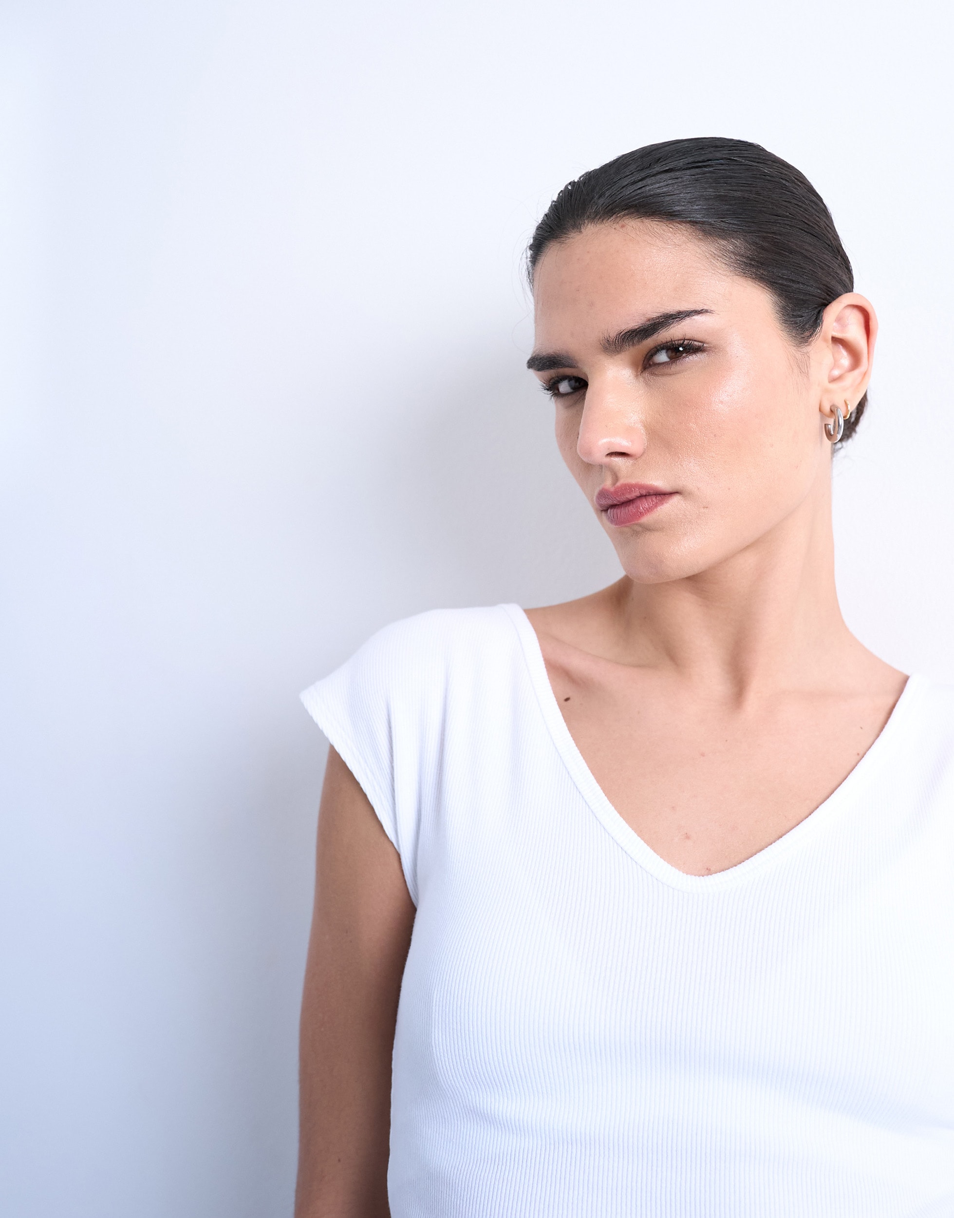 TOPSHOP V-Shirt »TSLISSY SS V-NECK T-SHIRT JRS NOOS« Baumwollmischung, slim fit