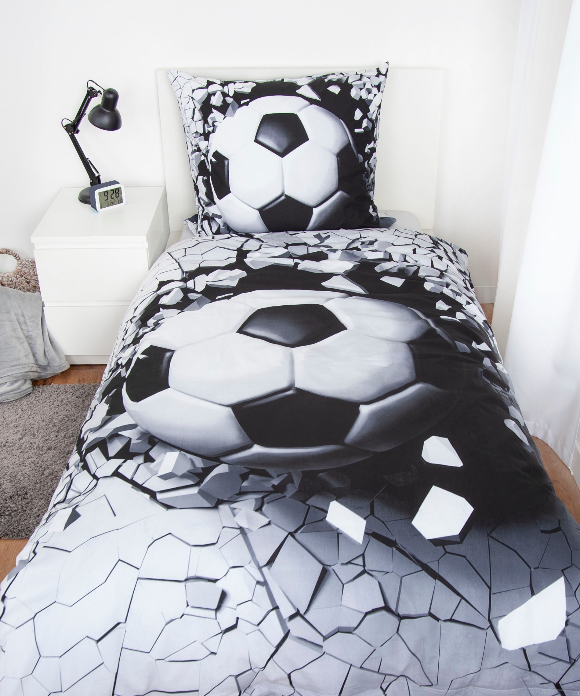Herding Young Collection Bettwäsche »Fussball 3D«