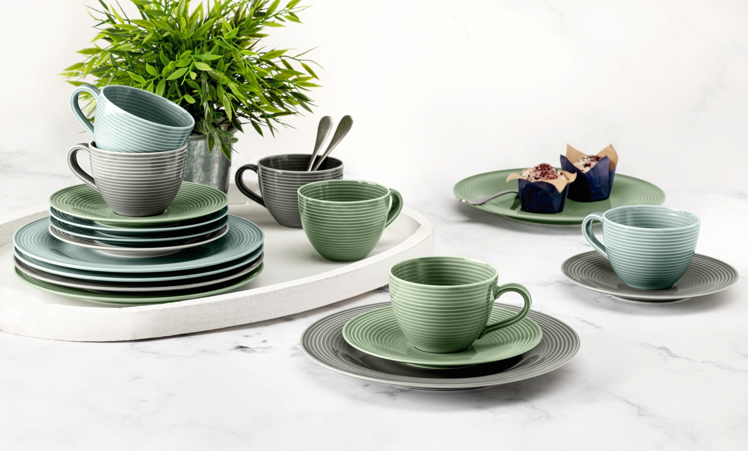 Seltmann Weiden Teeservice »Geschirr-Set Beat«, (Set, 18 tlg., 6 x Teeobertasse, 6 x Kombi-Untertasse klein, 6 x Brotteller), Teller, Tassen, Untertassen, Rillendekor, 18 Teile, für 6 Personen