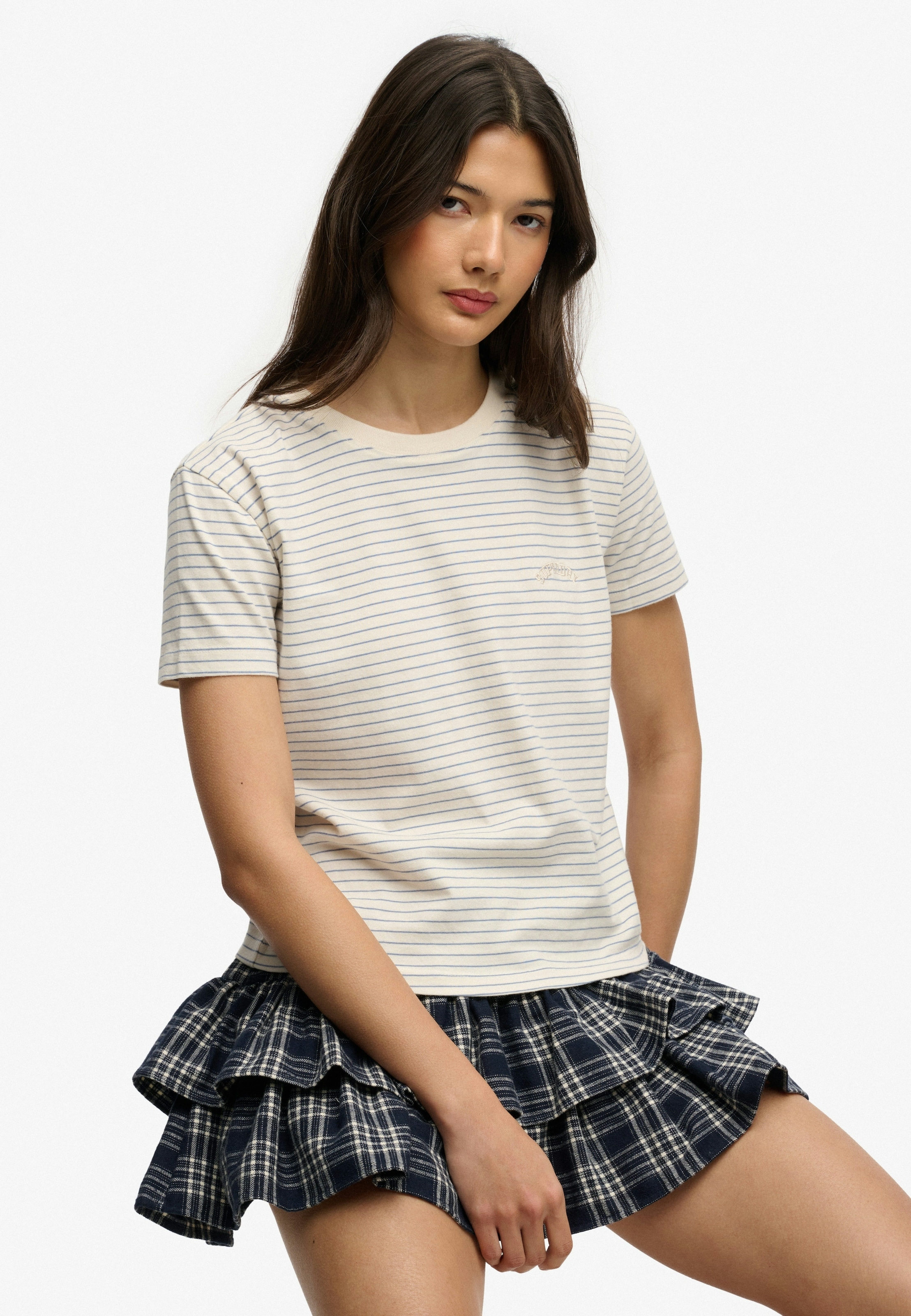 Superdry T-Shirt »ESSENTIAL LOGO STR FITTED TEE« angenehmes Tragegefühl durch besonders weiche Haptik