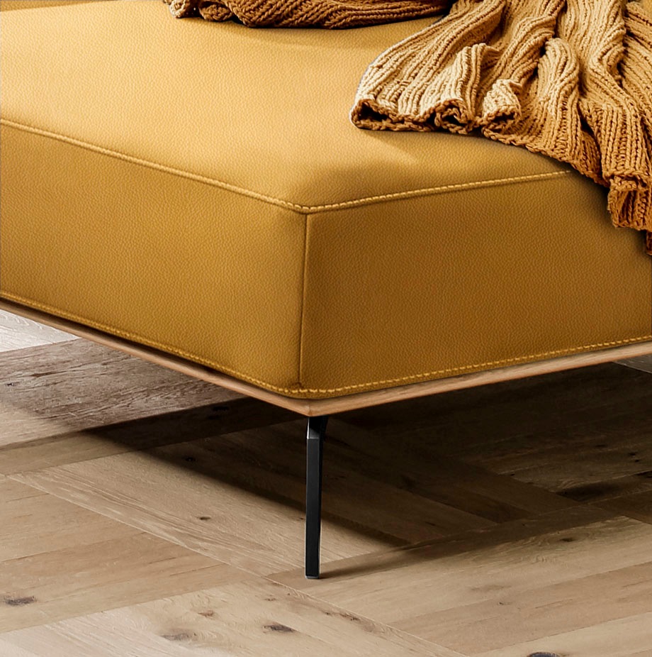 W.SCHILLIG Ecksofa »run, Designsofa mit tollem Sitzkomfort, bequem, L-Form«, mit Holzsockel, Füße in Schwarz pulverbeschichtet, Breite 319 cm