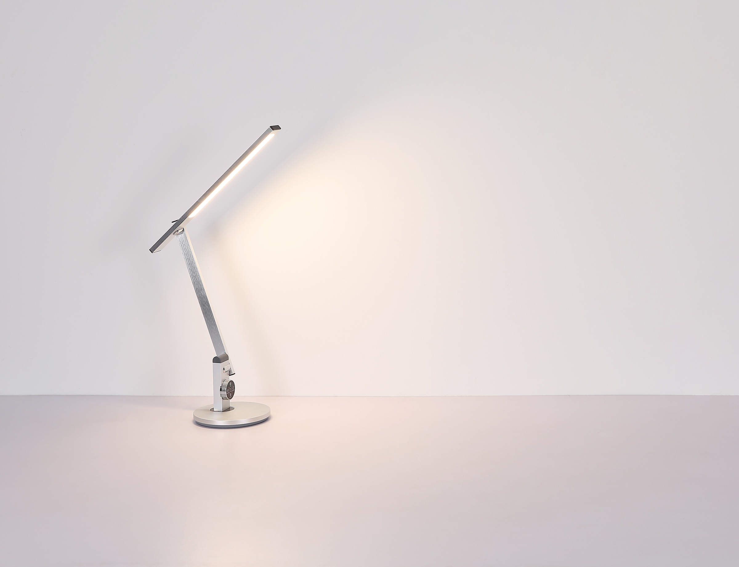 GLOBO LIGHTING LED Tischleuchte »SOLANA«, Leuchtmittel LED-Modul | LED fest integriert, Tischlampe/Arbeitszimmer/Bürotischleuchte/silberfarben