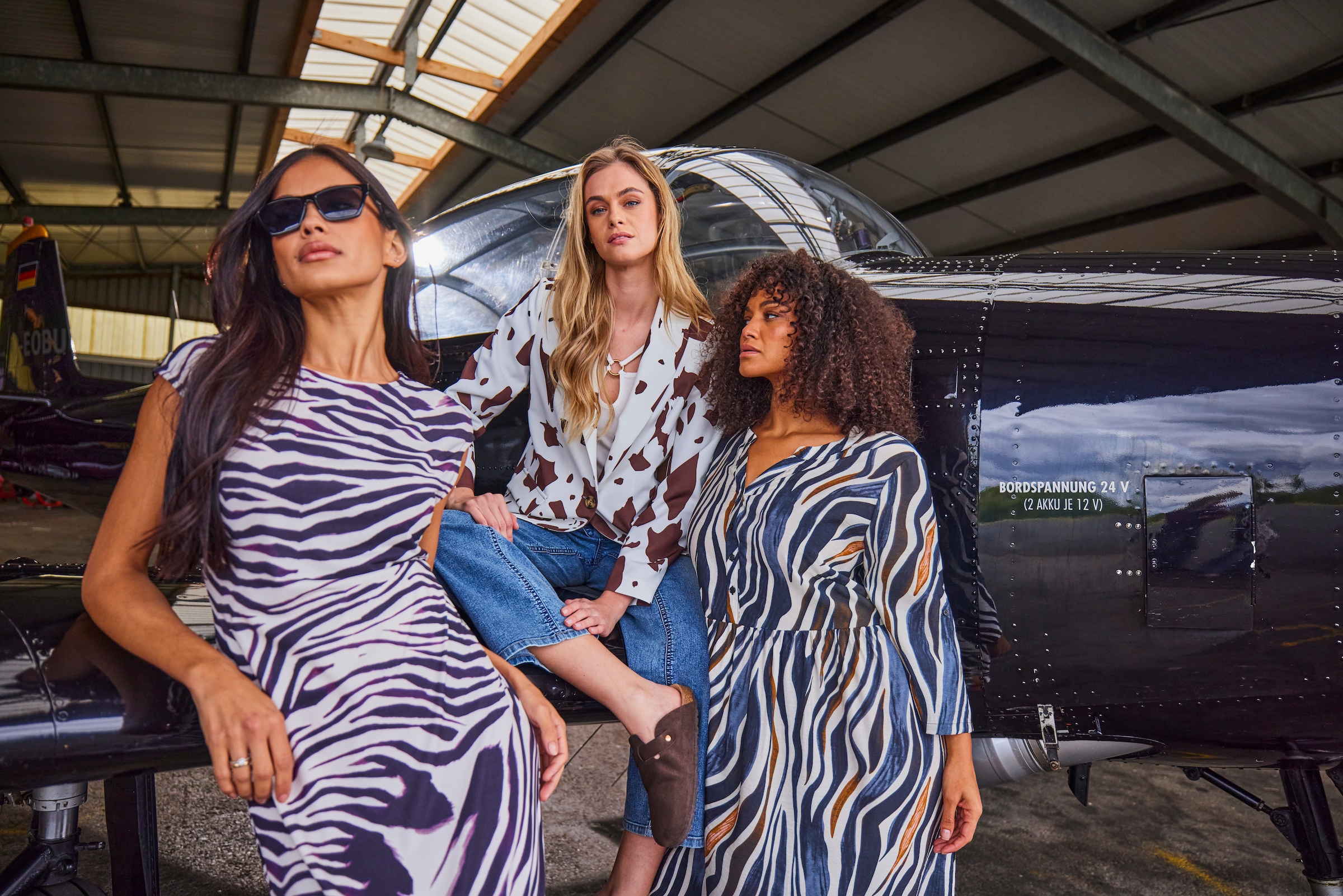 Aniston CASUAL Longblazer mit topaktuellen Kuh-Flecken -jedes Teil ein Unikat - NEUE KOLLEKTION