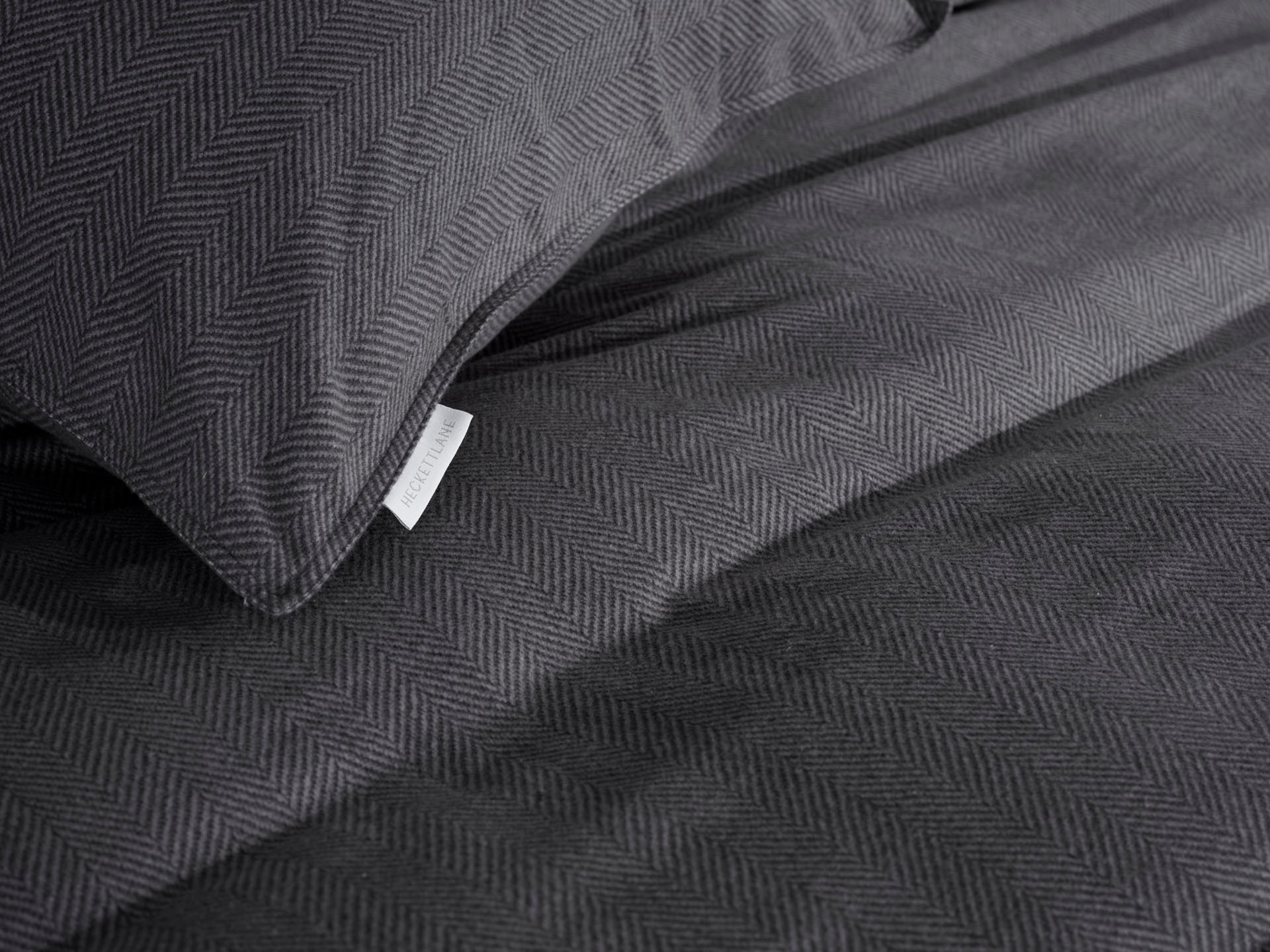 Heckett & Lane Bettwäsche »Spina« 2 Stk. Fischgrät Muster, 100% Baumwolle ab 135x200 cm.