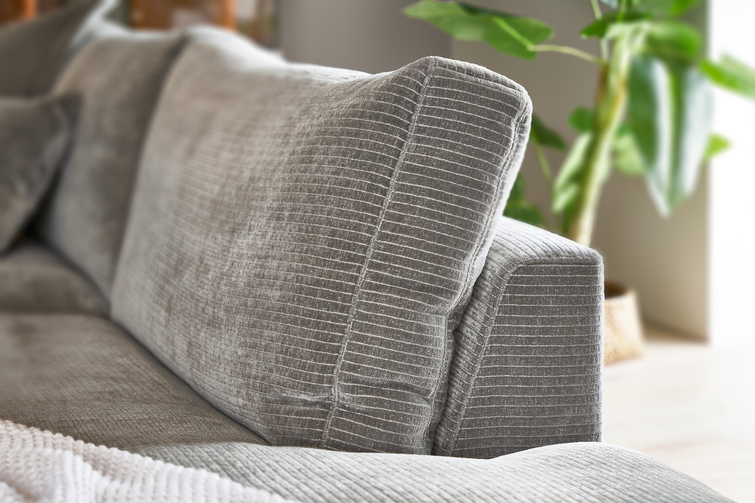 Musterring Ecksofa »Lucia«, verschiedene Farben, großer Longchair mit Armlehne, B330 x T190 cm