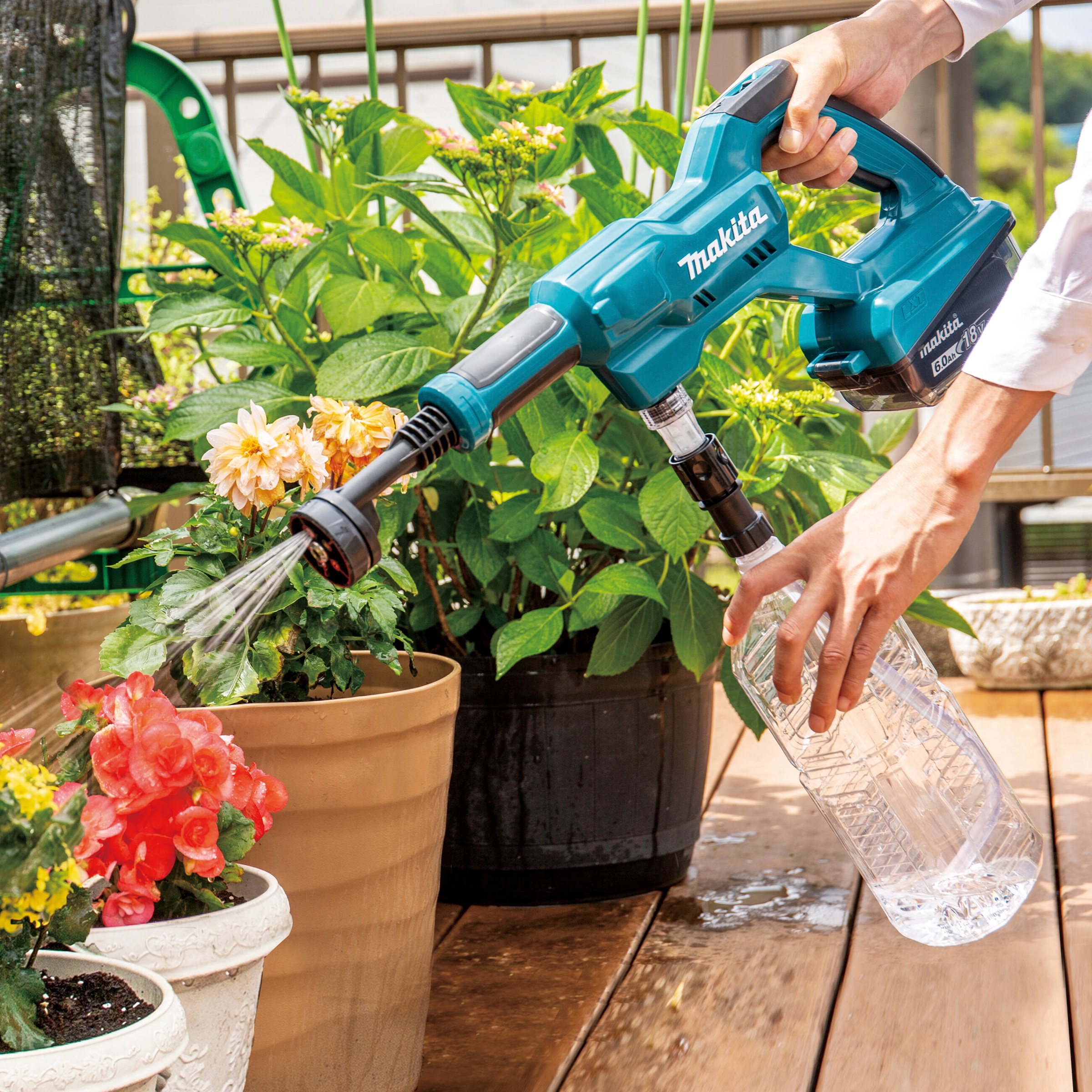Makita Akku-Druckreiniger »»DHW180«« Leichter handgeführter Druckreiniger mit 8 oder 24 Bar Arbeitsdruck,  24 bar, 318 l/h, Edelstahl, 18V, Ohne Akku