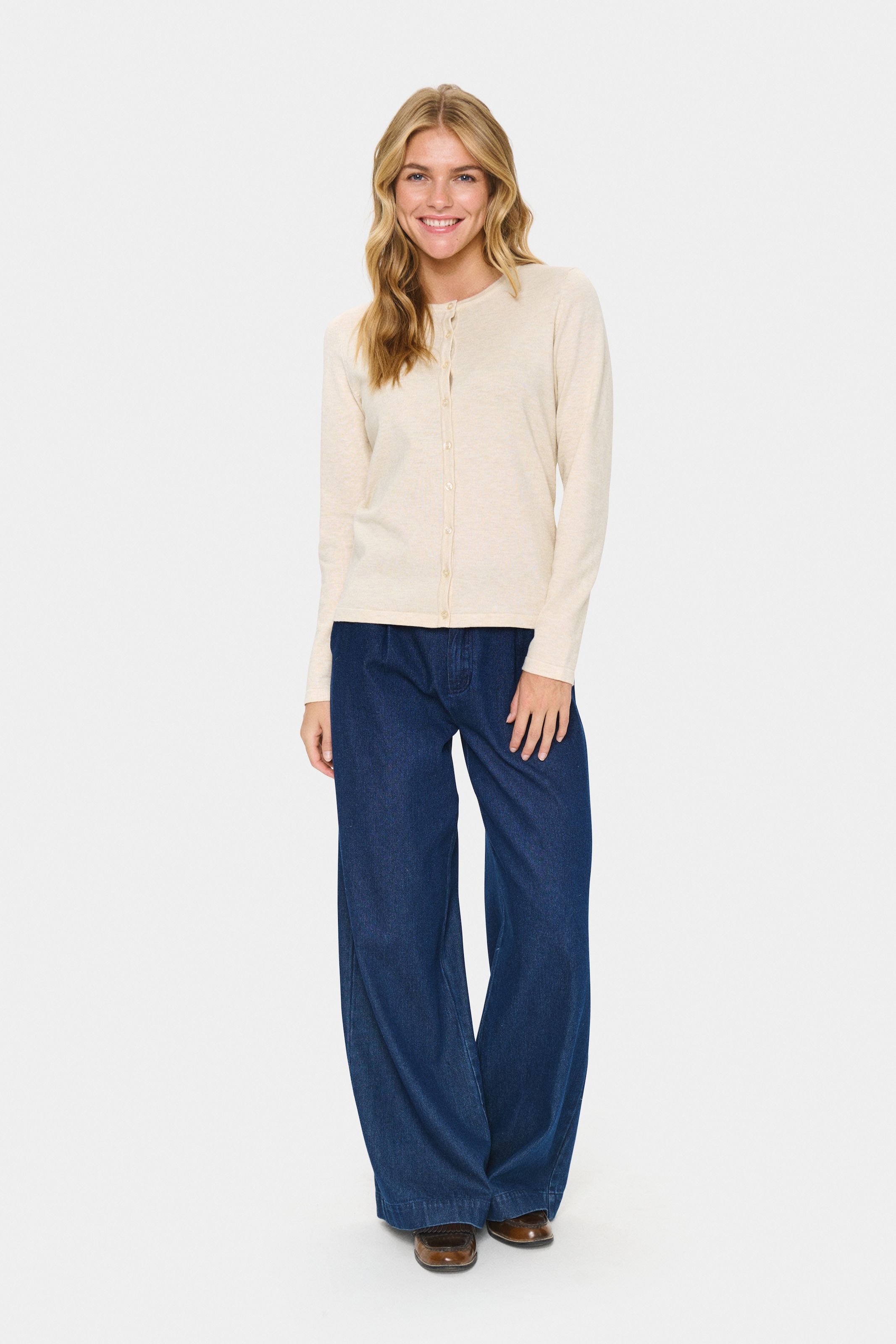 Saint Tropez Strickjacke »A8661, MilaSZ R-Neck Cardigan« Viskosemischung, Classic fit