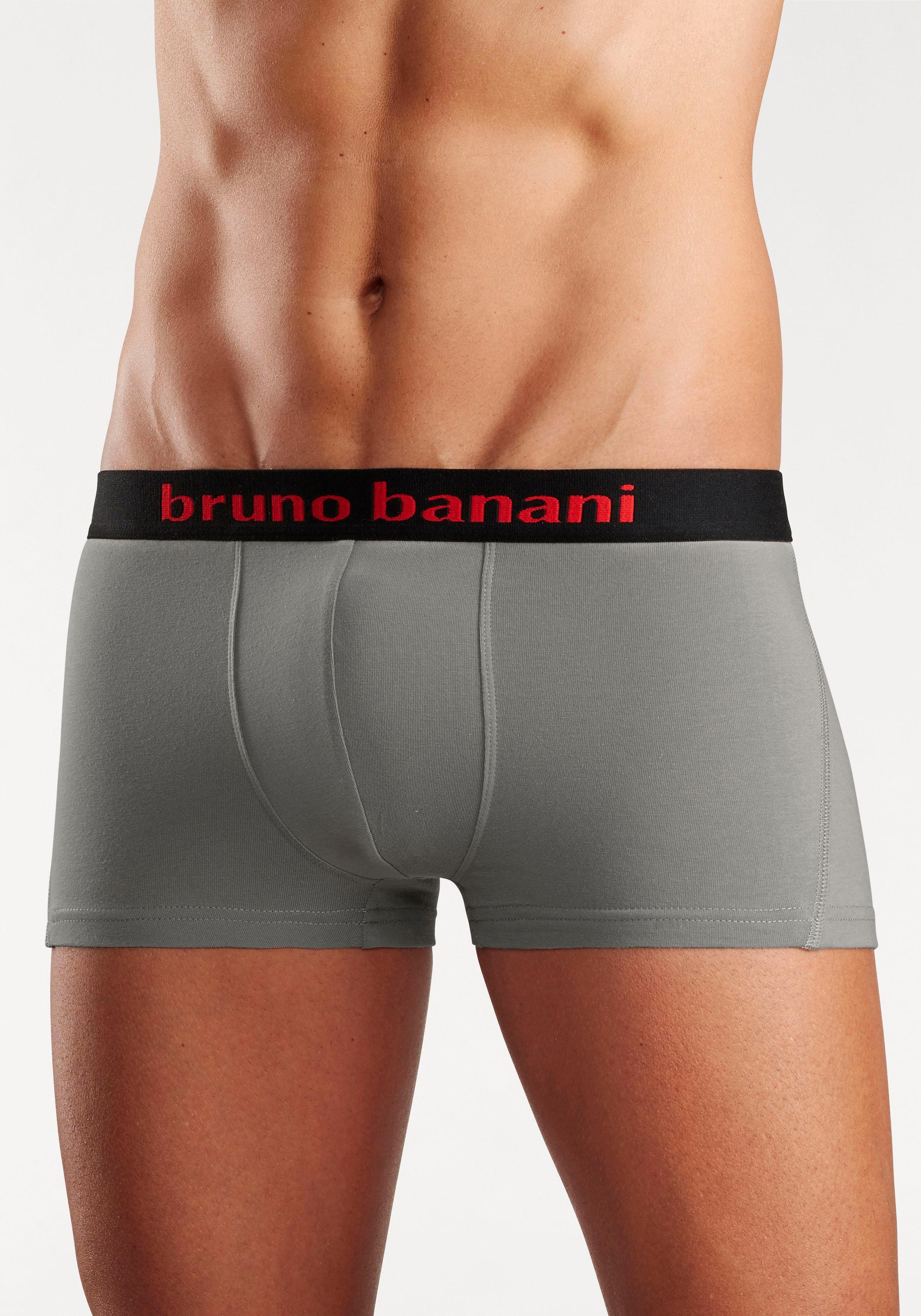 Bruno Banani Hipster, (Packung, 4 St.), knapp sitzende Boxershorts mit Logo Webbund aus Baumwollmischung