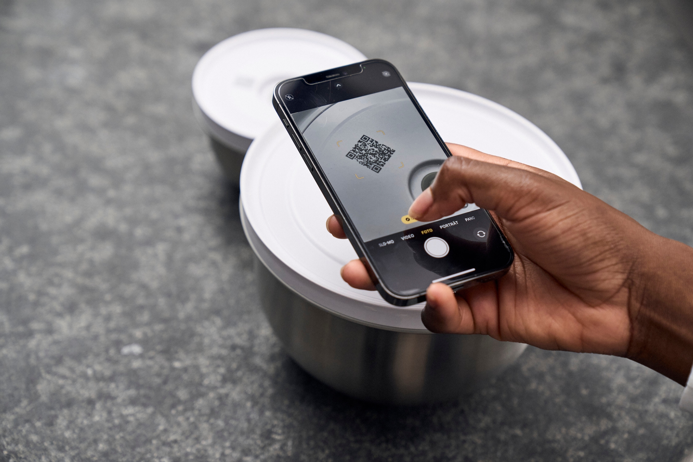Zwilling Aufbewahrungssystem »Fresh & Save BOWLS«, (Set, 9 tlg., 1 Pumpe, 1 Schüssel + Deckel (M/18 cm), (L/24 cm), 1 Beutel S + M), Vakuum Starter Set, Edelstahl / M/L, 9-tlg.