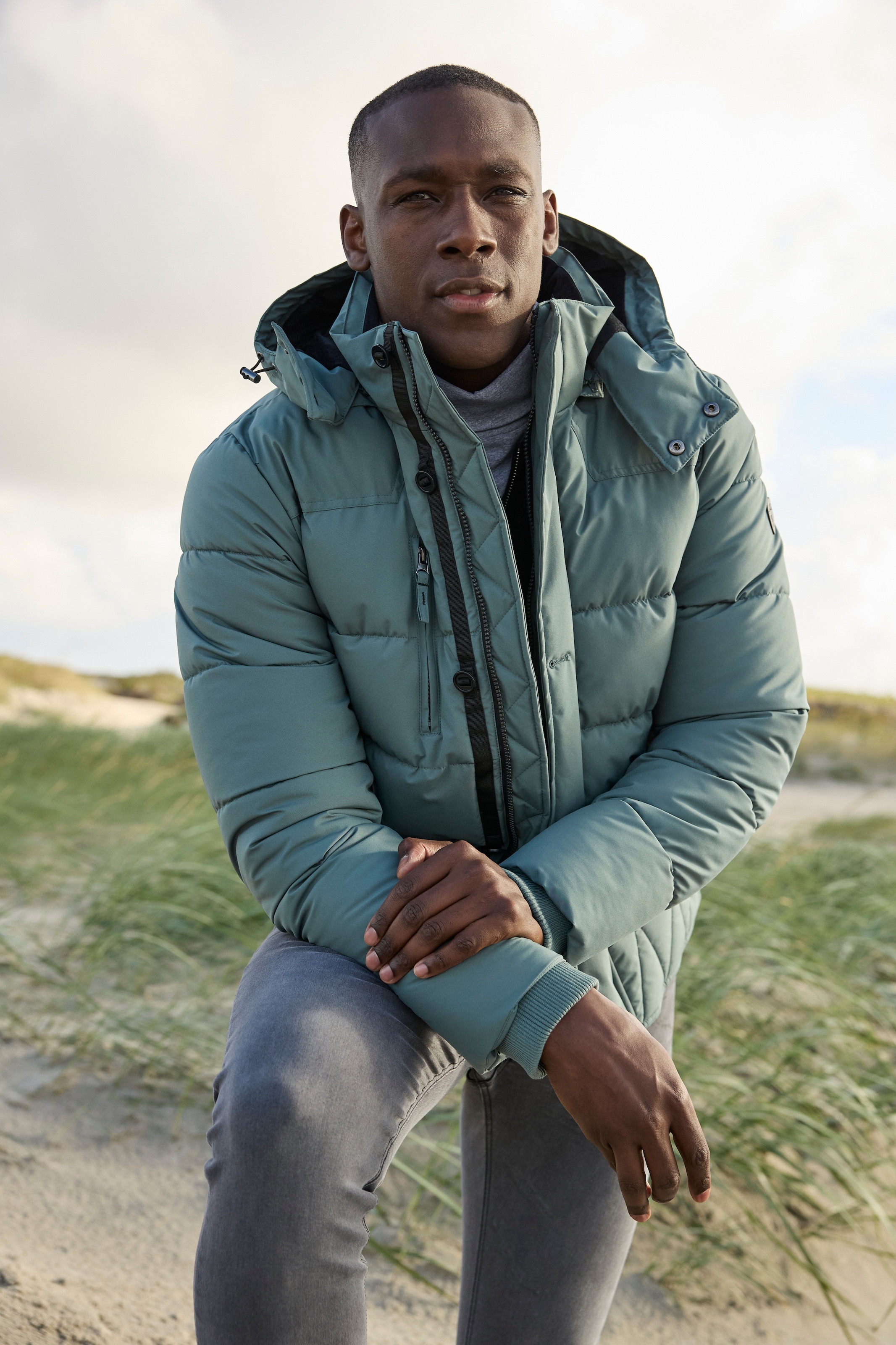Bruno Banani Polokragenpullover, mit Reißverschluss und Brusttasche
