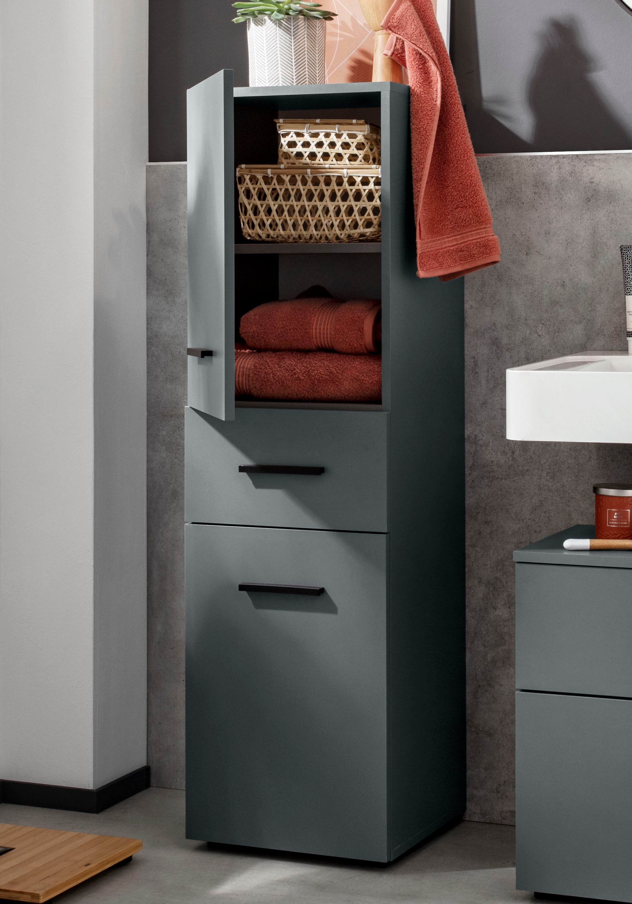 INOSIGN Midischrank »Skara«, verstellbarer Einlegeböden hinter jeder Tür, Breite 38 cm, Höhe 130 cm