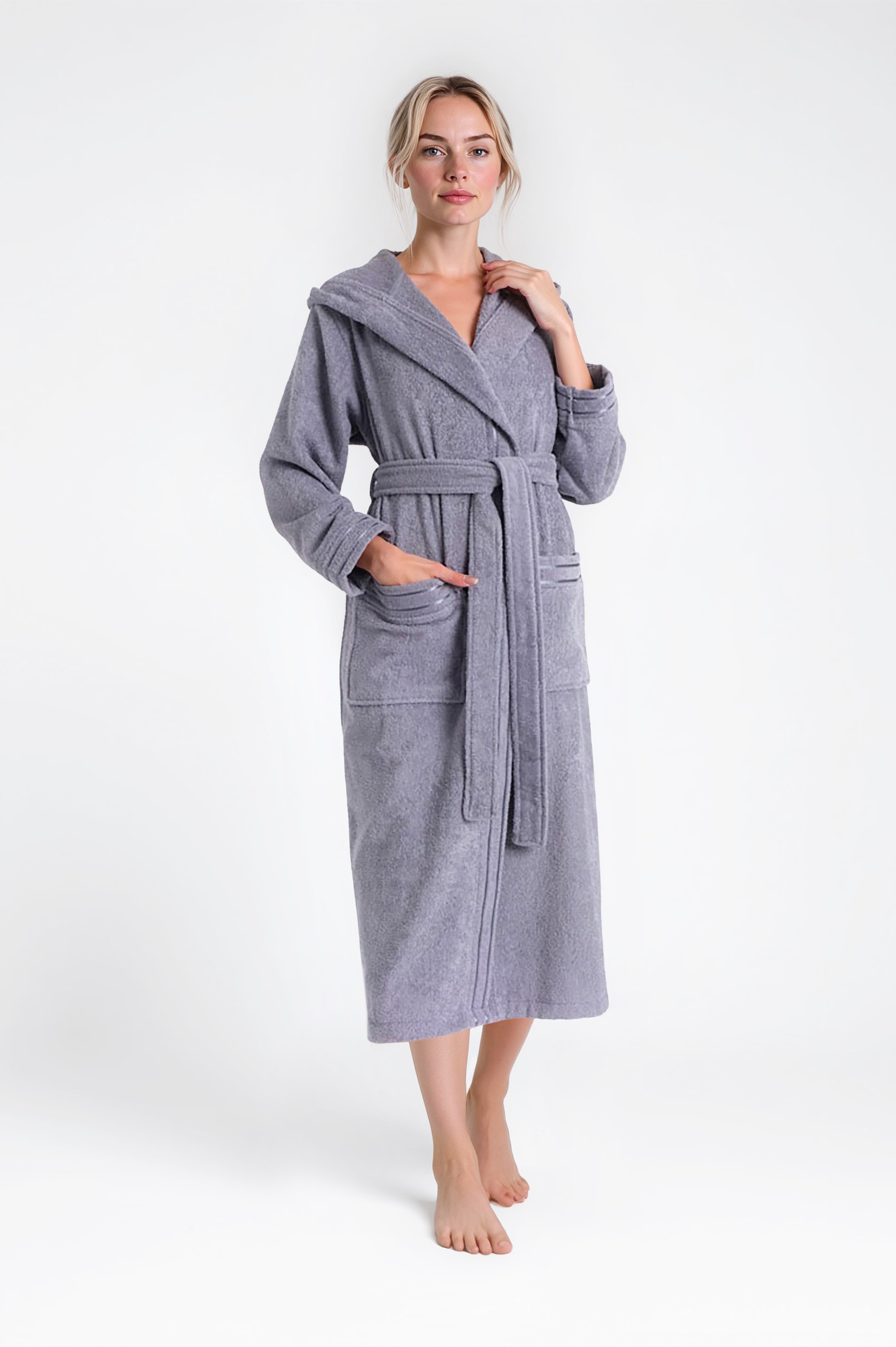 Bruno Banani Damenbademantel »Clement, ideal für Sauna & Spa, Hotelbademantel, Morgenmantel«, (1 St.), 100% Baumwolle, einfarbig, glänzende Streifen-Bordüre, Taschen, XS-3XL