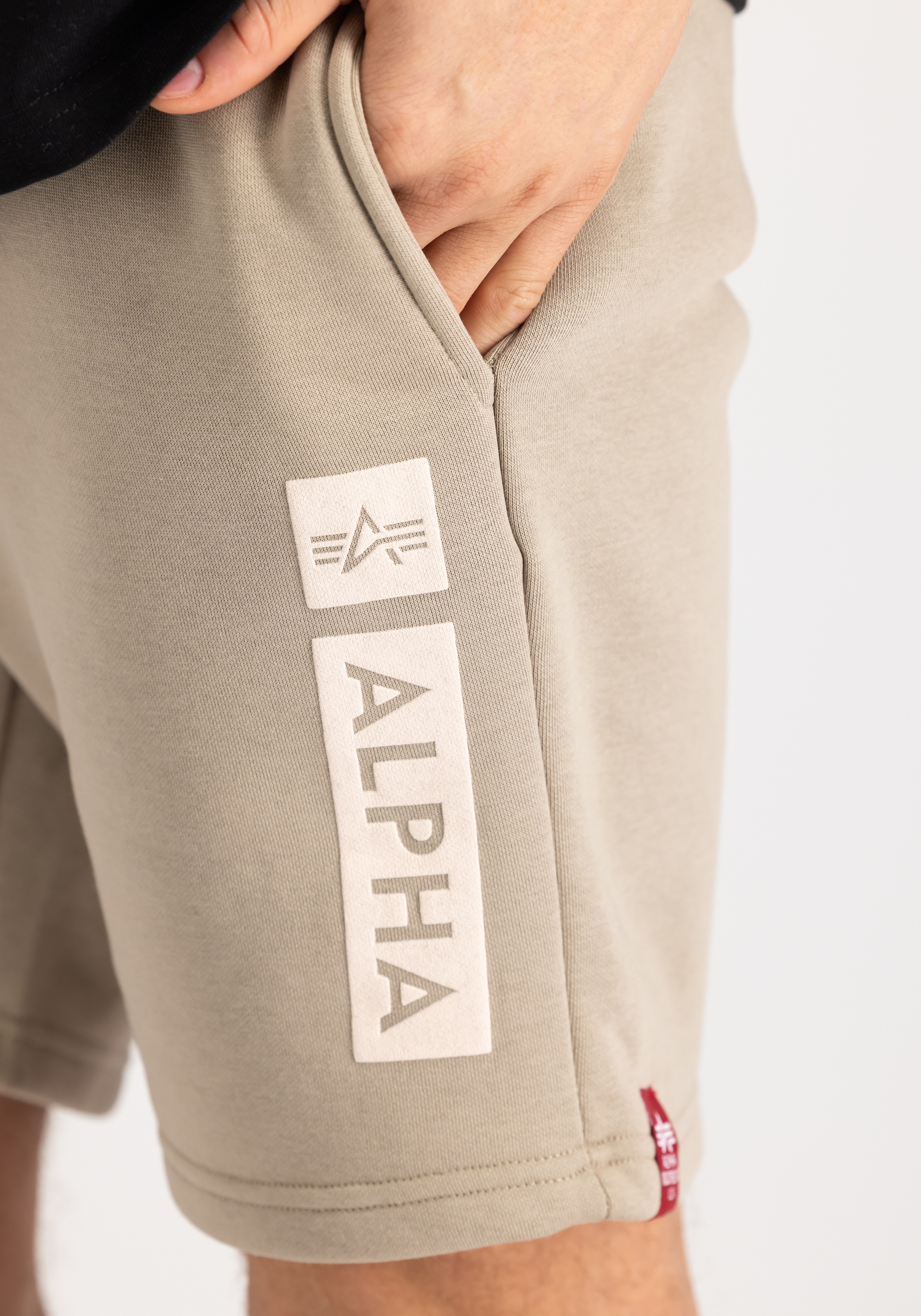 Alpha Industries Shorts »Alpha Industries Men - Shorts Alpha Puff Print Short«