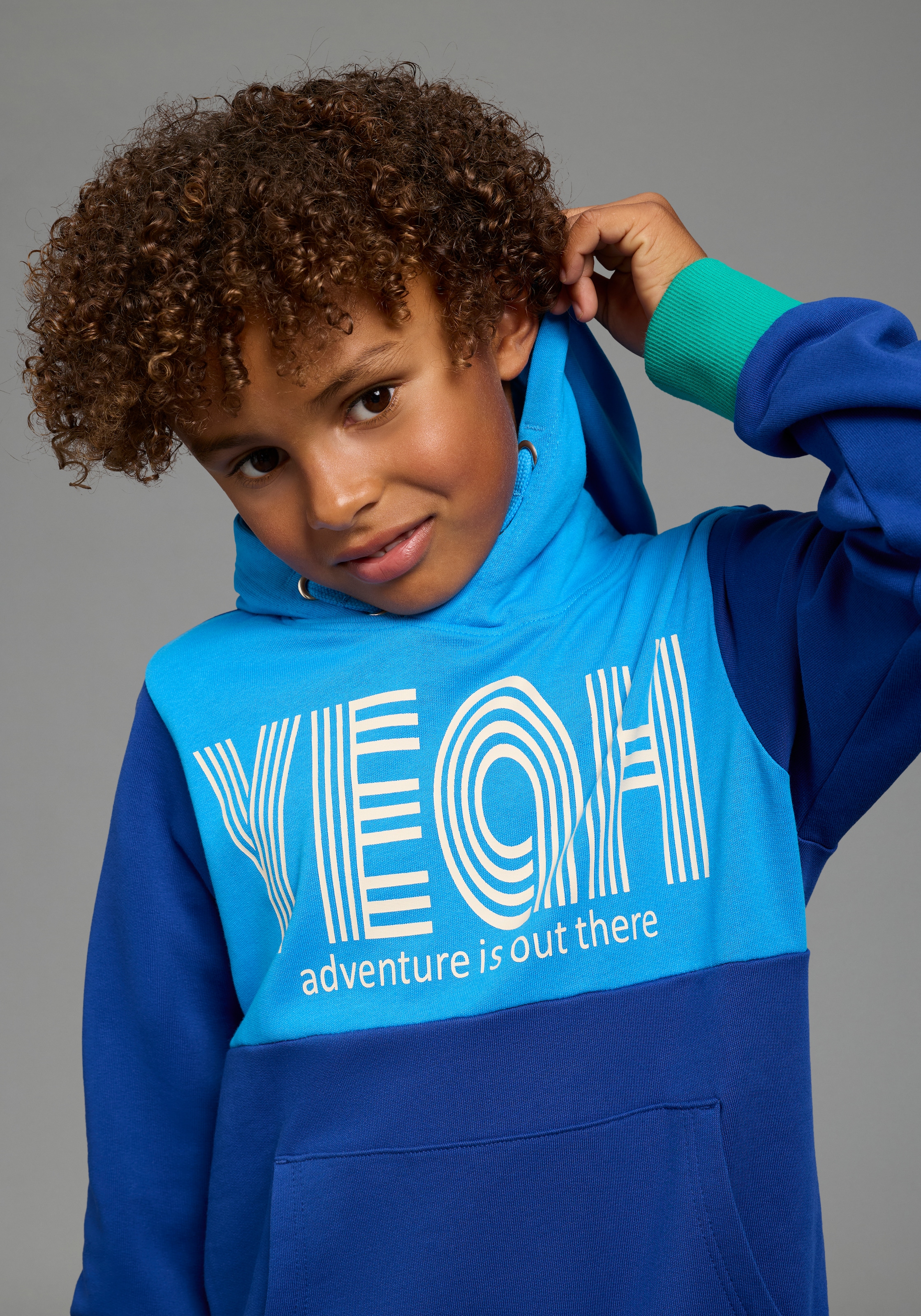 Scout Kapuzensweatshirt »Hoodie in colorblocking Design und Print - NEU von SCOUT«, mit Kapuze, Langarm, Basic-Passform
