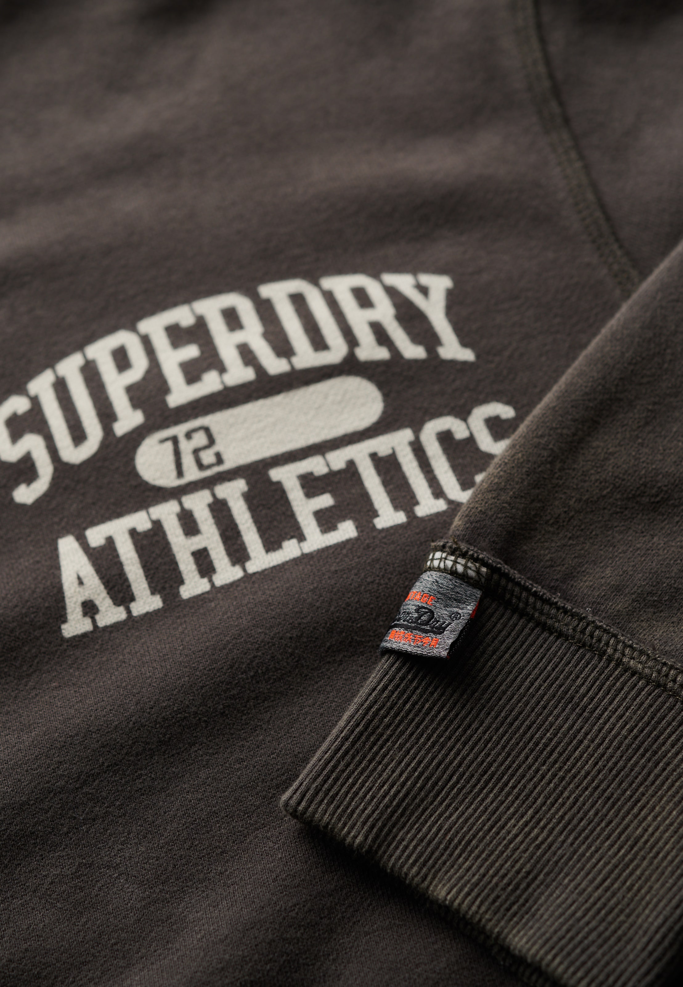 Superdry Sweatshirt »ATHLETIC ESS CREW«