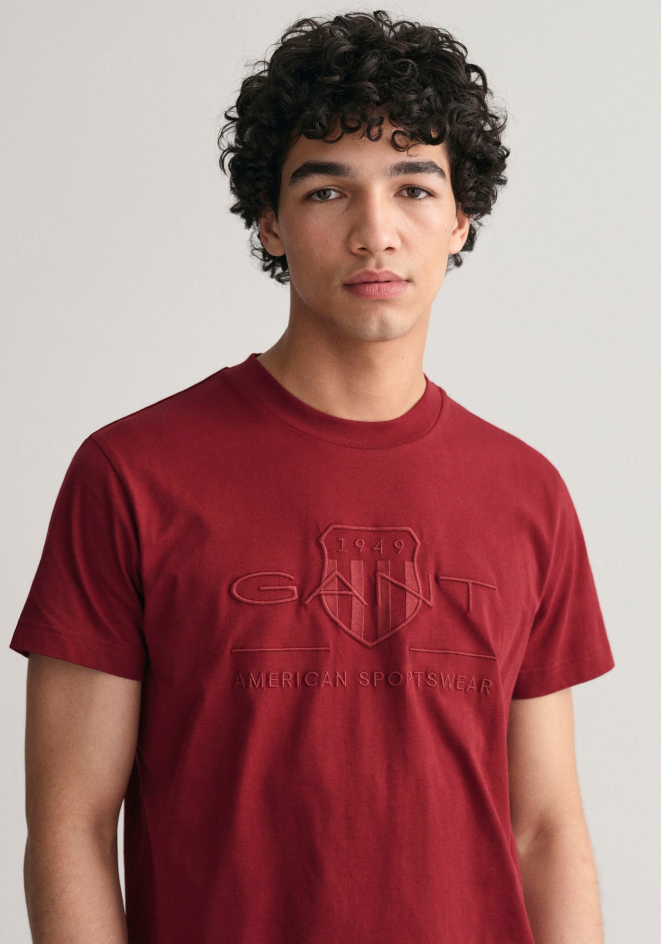 Gant T-Shirt »D.1 kaufen online mit GANT PIQUE«, PRIDE Logostickerei der Brust auf