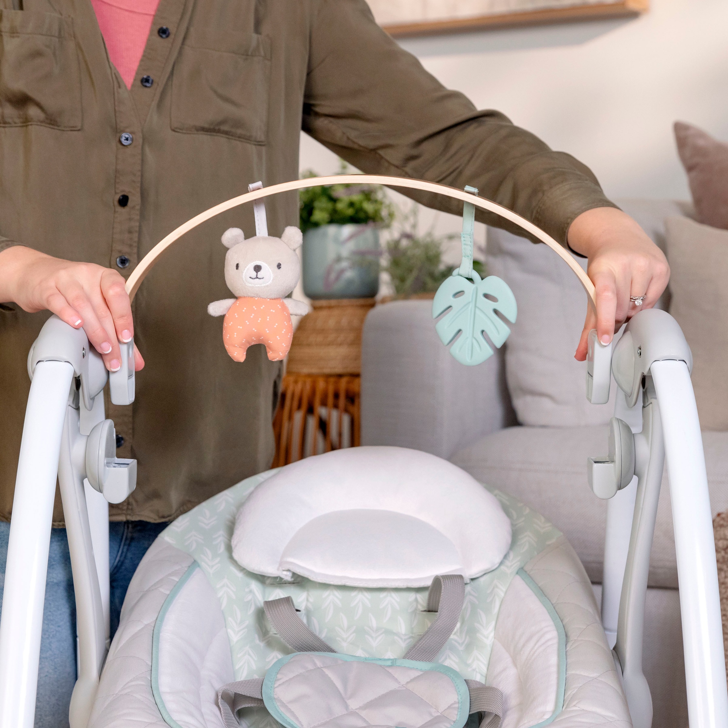 ingenuity Babywippe »Cozy Spot Swing 'n Go Portable Swing«, bis 9 kg, mit Sound-Effekt