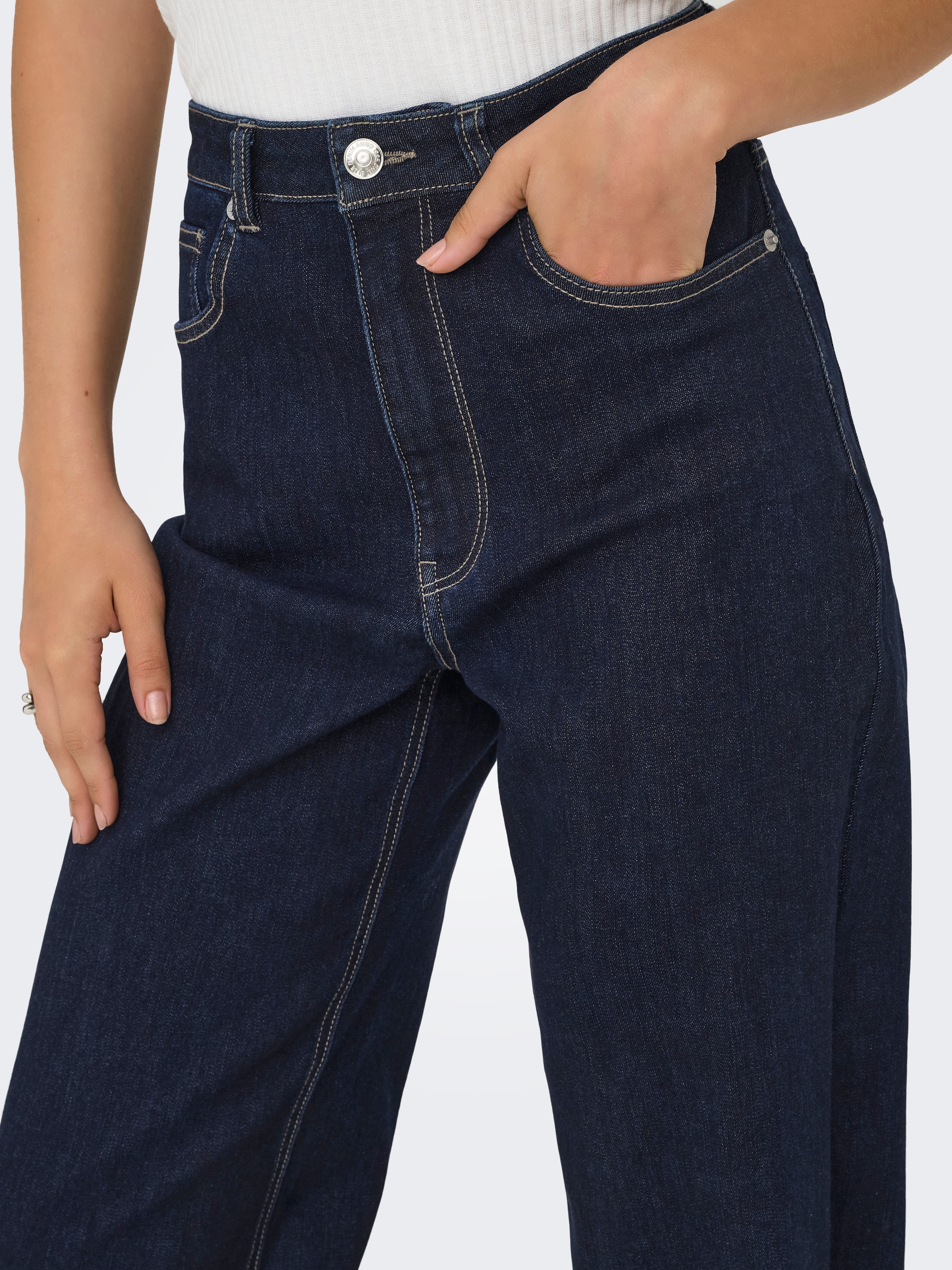 ONLY High-waist-Jeans »ONLJUICY-WAUW HW WIDE DNM GUA334 NOOS« Materialmix, high waist, wide fit