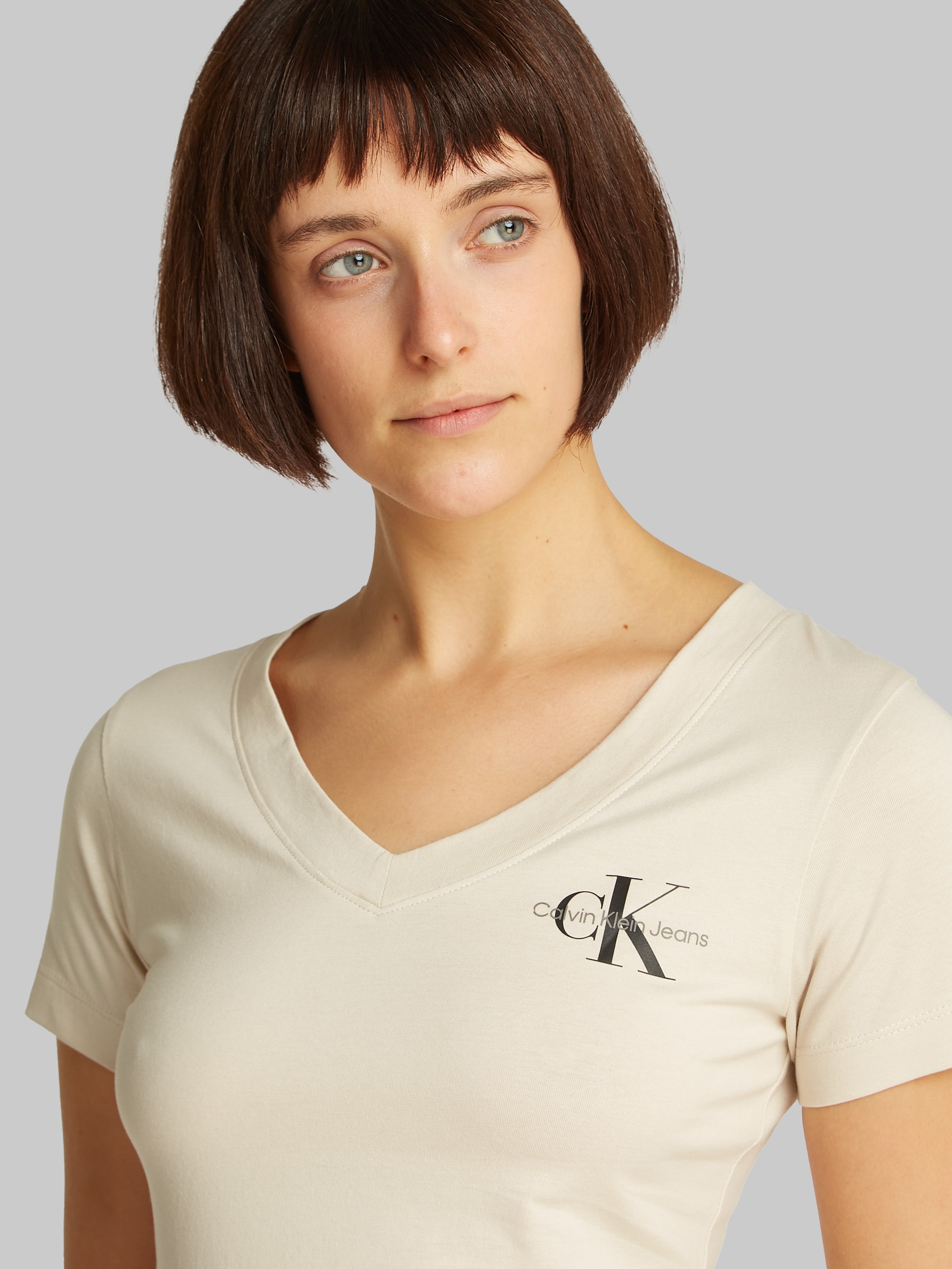 Calvin Klein Jeans T-Shirt »2-PACK MONOLOGO V-NECK TEE«, (Packung, 2er-Pack), mit Logomarkenlabel
