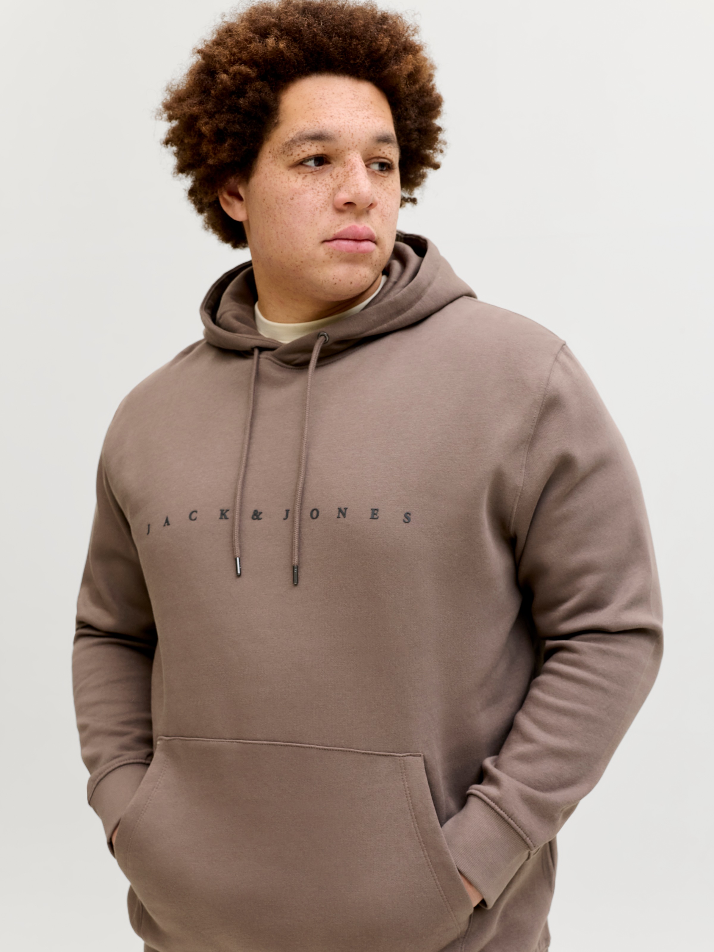 Jack & Jones PlusSize Kapuzensweatshirt »JJESTAR JJ SWEAT HOOD NOOS PLS«, Baumwollmischung, relaxed fit
