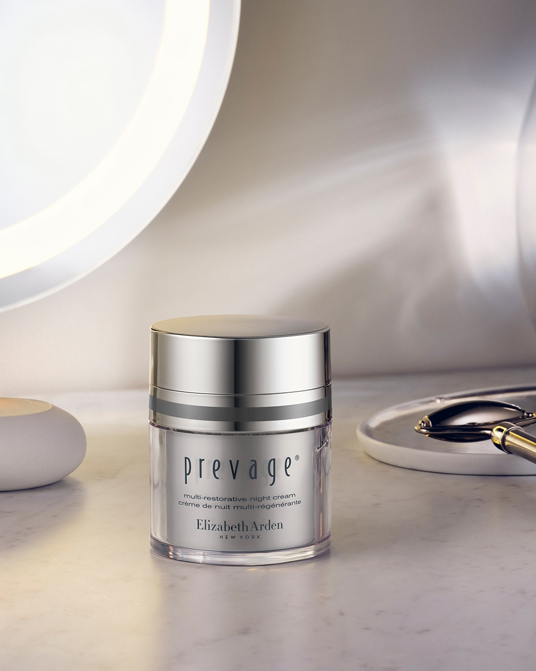 Elizabeth Arden Nachtcreme »MULTI-RESTORATIVE NIGHT CREAM« für die Anwendung während des Schlafs, mit Multi-Restorative Formel