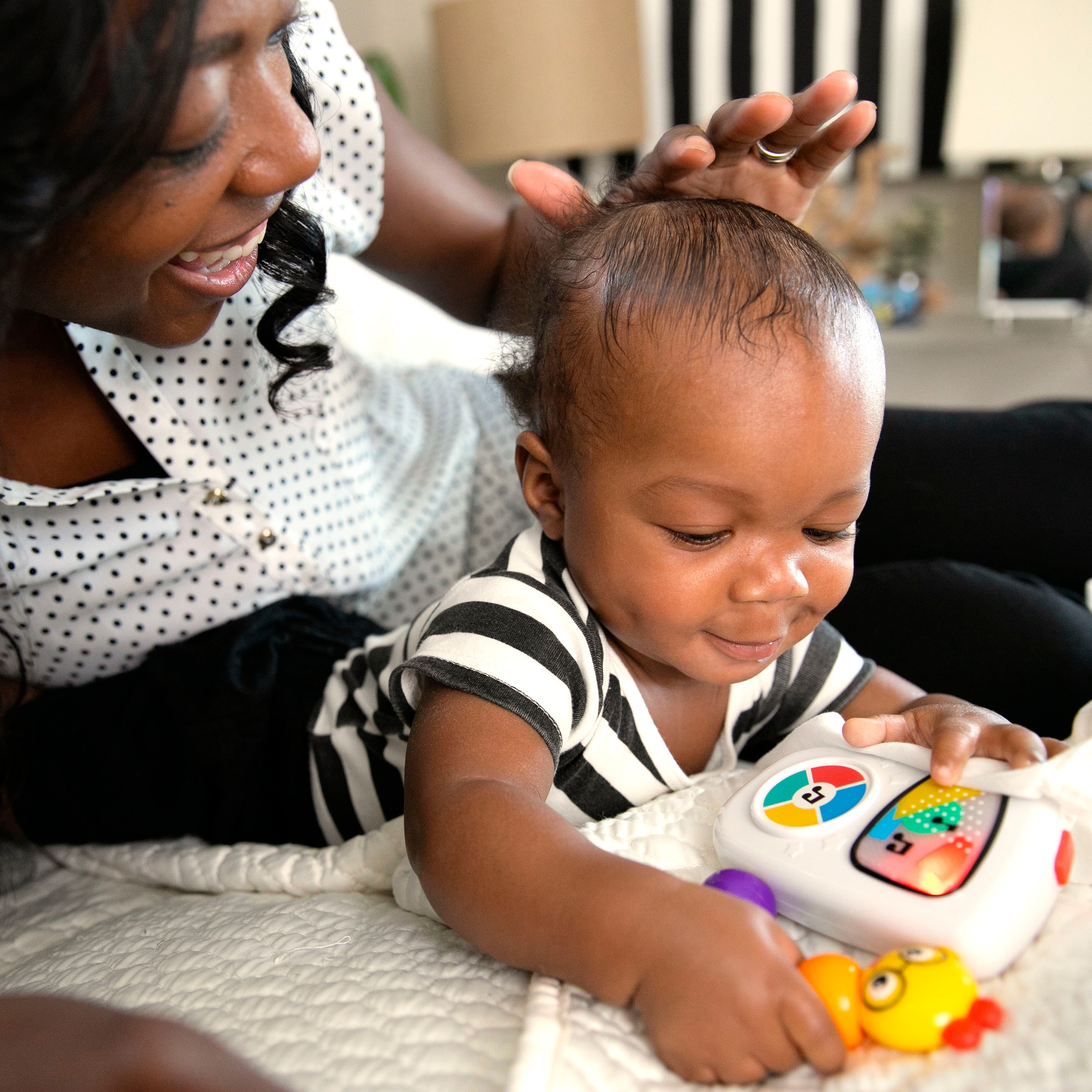 Baby Einstein Lernspielzeug »Take Along Tunes Musical Toy«, mit Licht und Sound