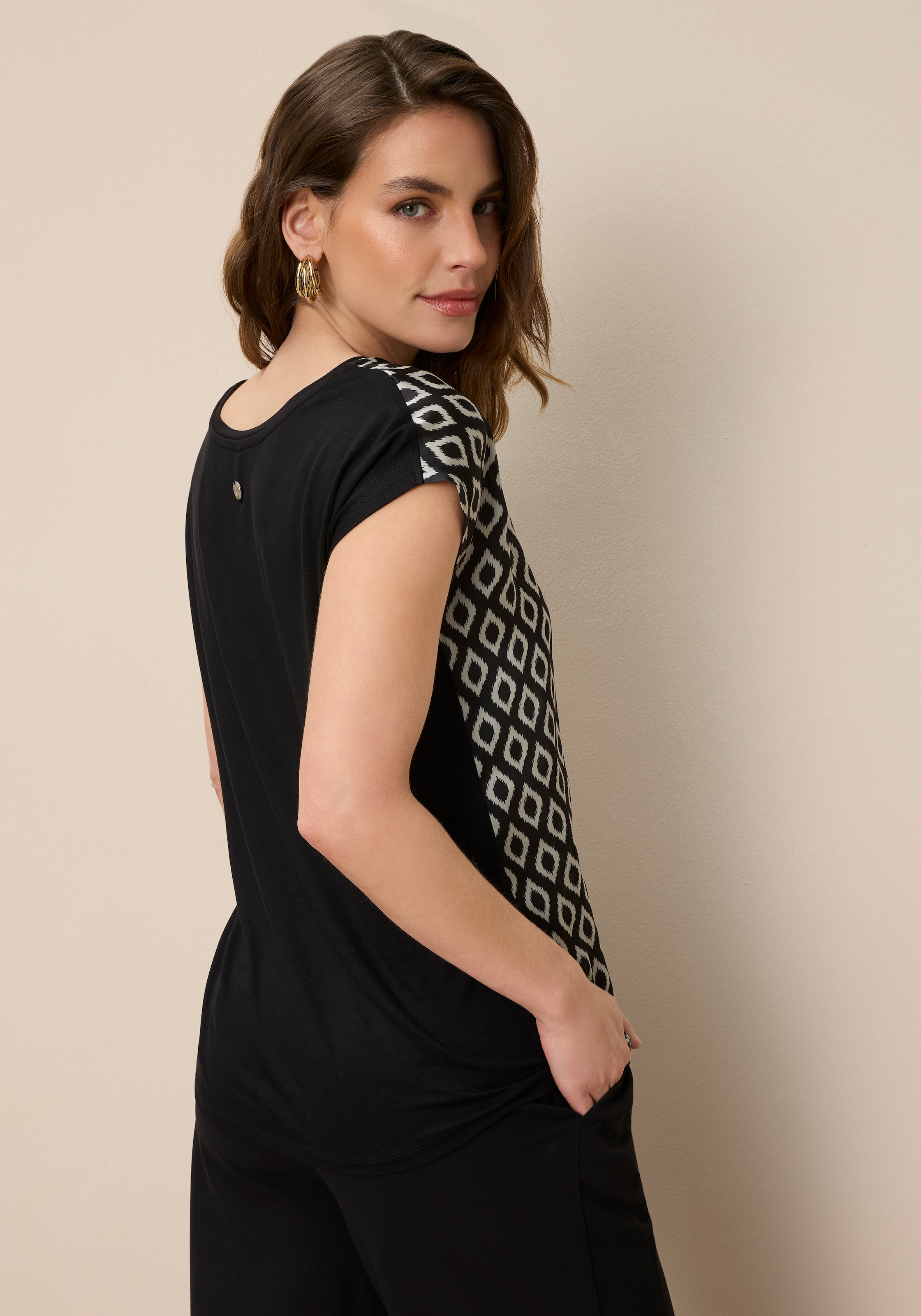 Tamaris Shirtbluse in lockerer Form mit Satin