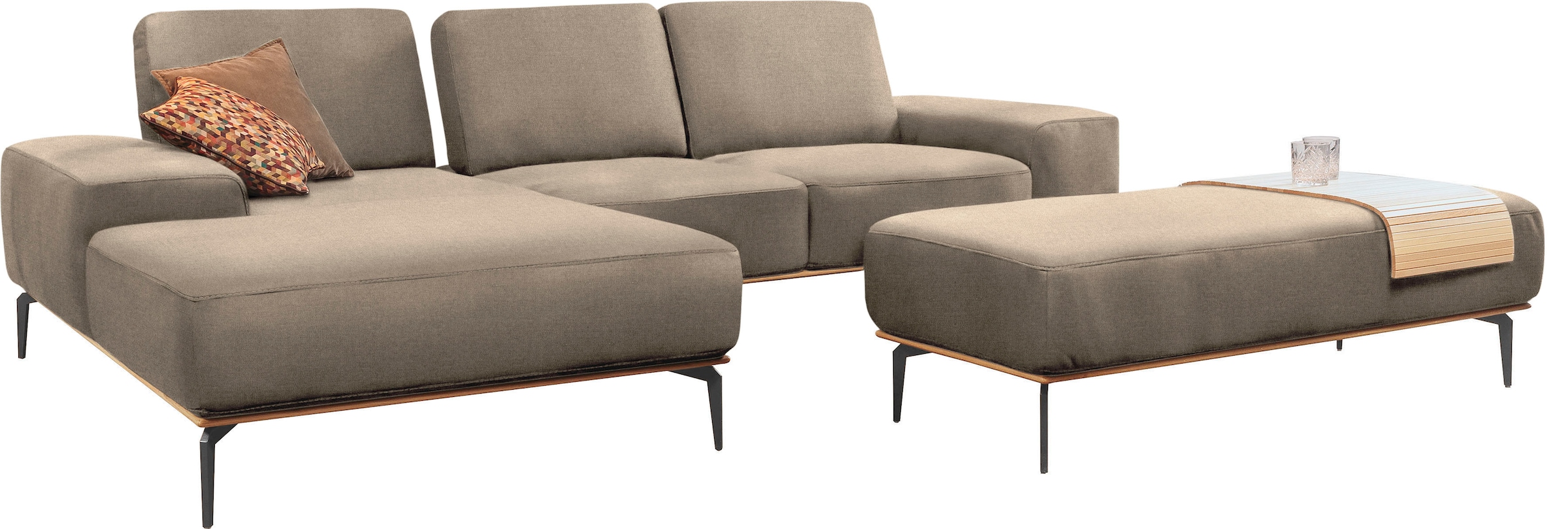 W.SCHILLIG Ecksofa »run, Designsofa mit tollem Sitzkomfort, bequem, L-Form«, mit Holzsockel, Füße in Schwarz pulverbeschichtet, Breite 279 cm
