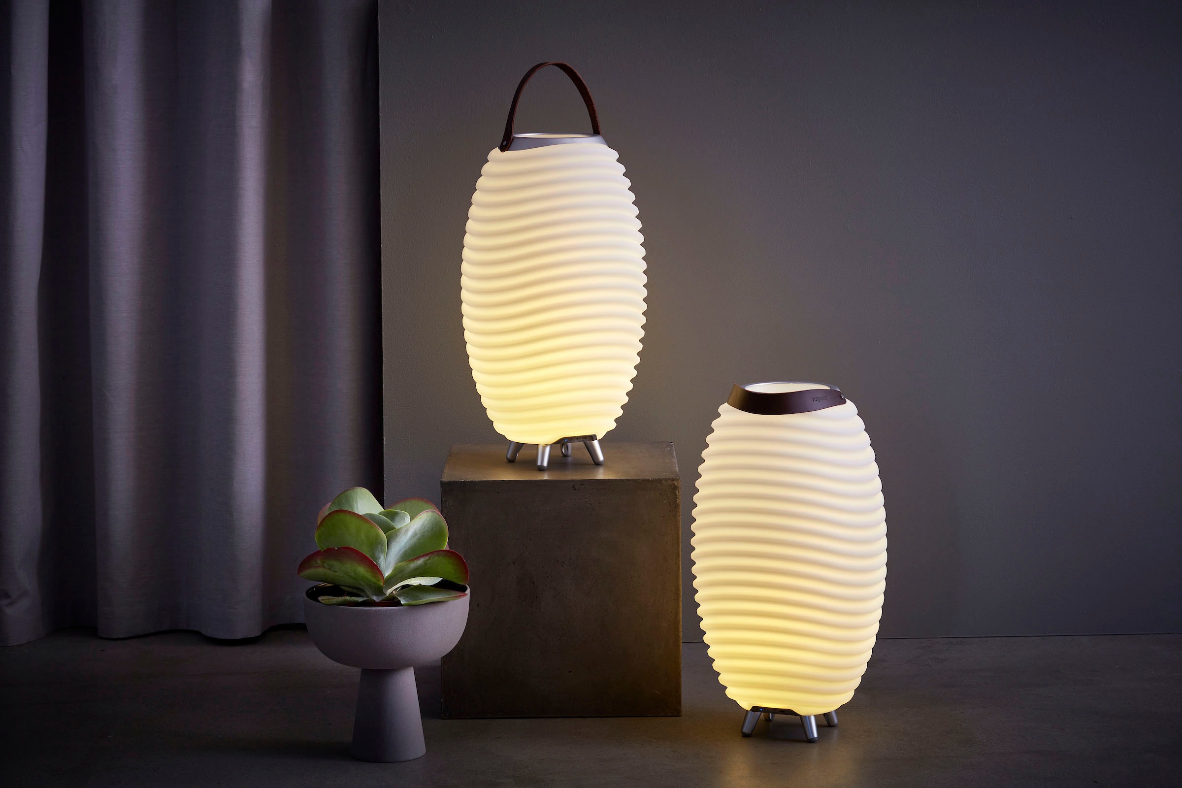 kooduu LED Stehlampe »Synergy 65«, 1 flammig, Leuchtmittel LED-Board | LED fest integriert, Hygge-Design, Bluetooth Lautsprecher, Sektkühler, TWS Stereo Sound