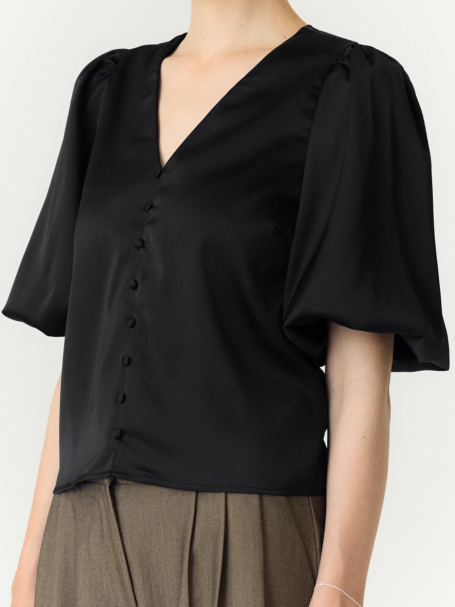 Y.A.S Kurzarmbluse »YASPELLA 2/4 V-NECK TOP S. NOOS« Materialmix, regular fit