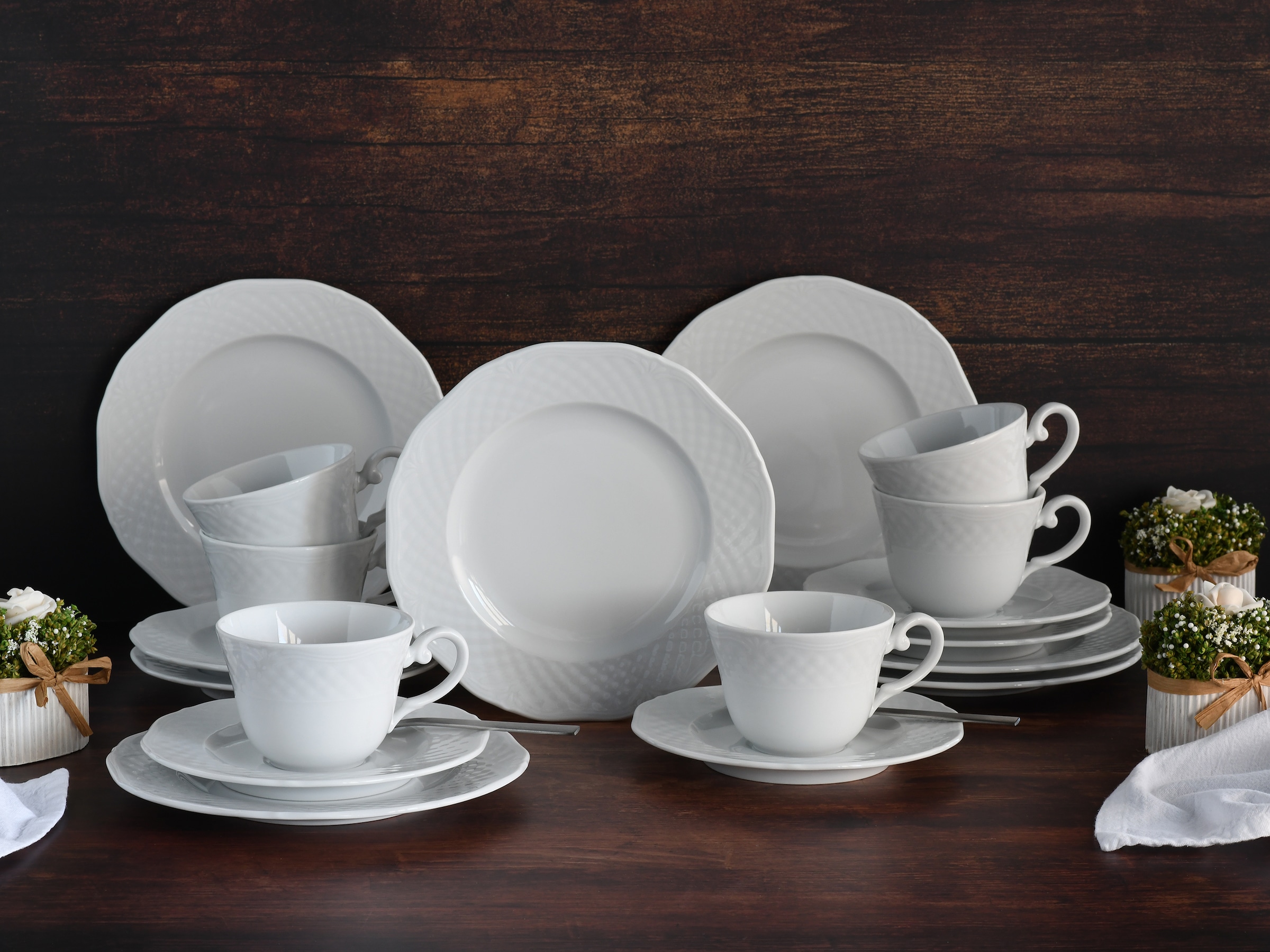 CreaTable Kaffeeservice »Arianne Weiss, Service 18-tlg.« Klassisch, Zeitlos