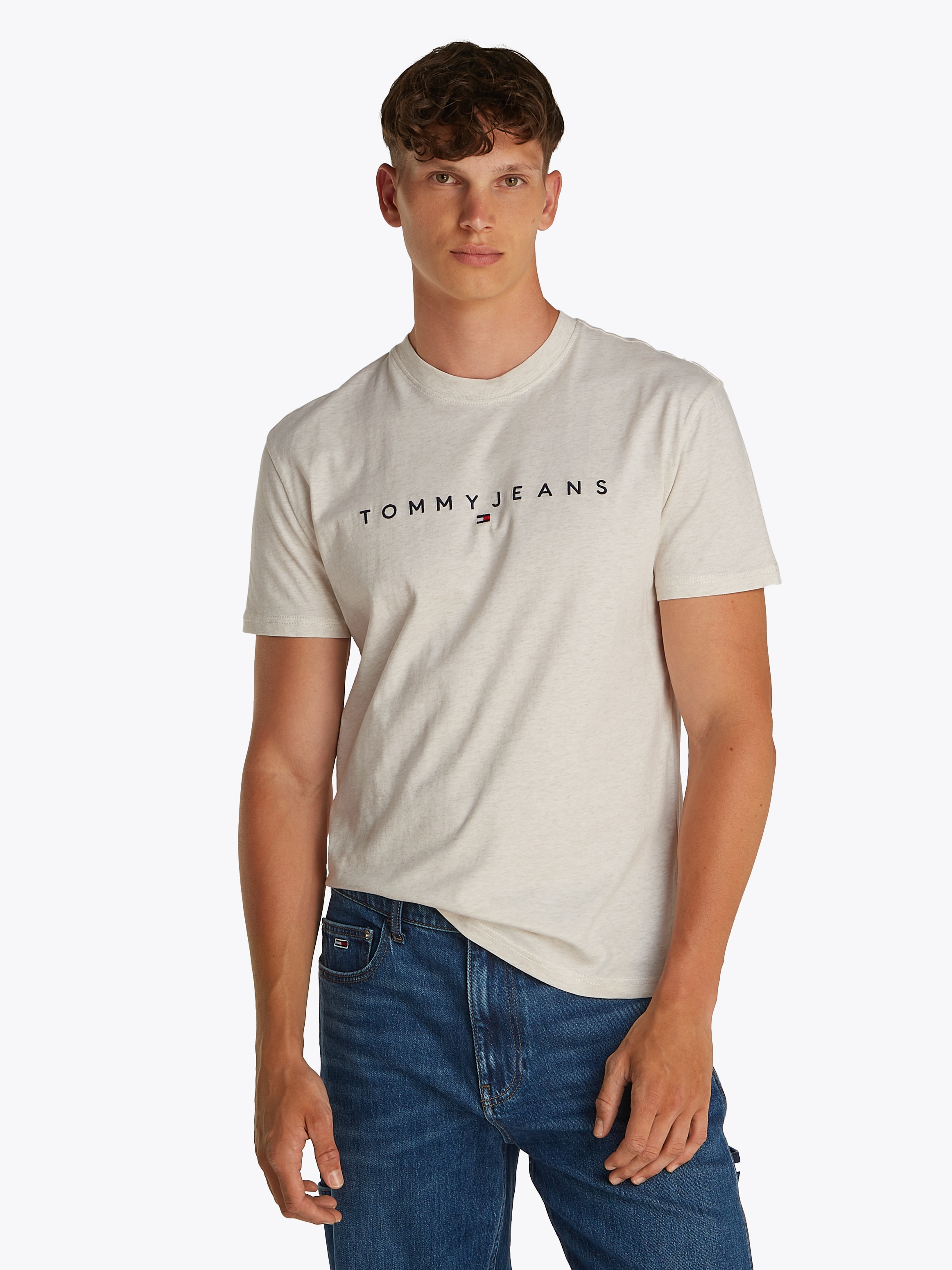 Tommy Jeans Plus Rundhalsshirt »TJM REG LINEAR LOGO TEE EXT« in Große Größen, Logodruck und Stickerei