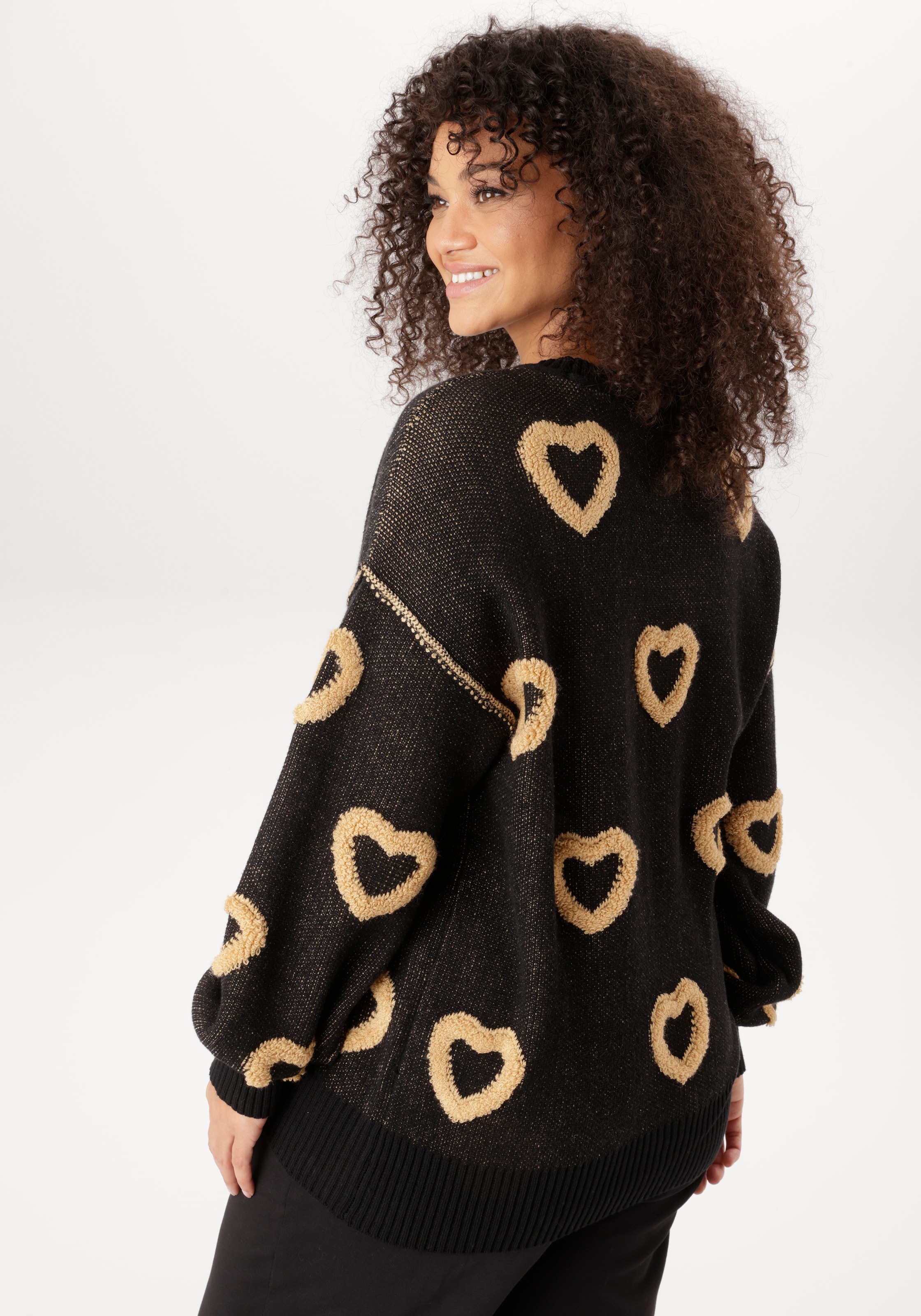 Aniston PLUS Strickpullover mit aufgestrickten Herzen
