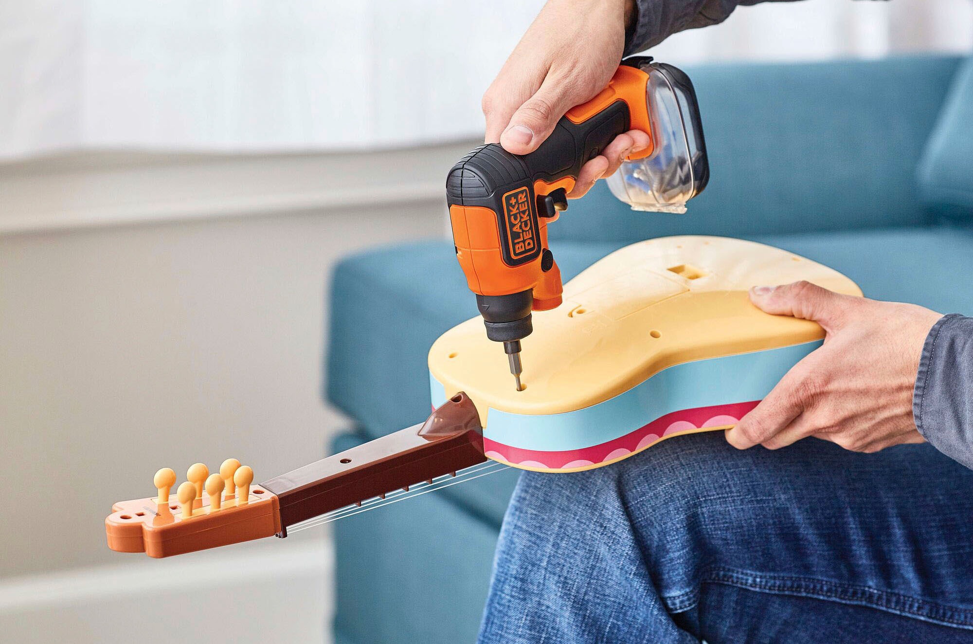 Black + Decker Akku-Schrauber »BDCSFS30C-QW« 33 tlg. inkl. Akku