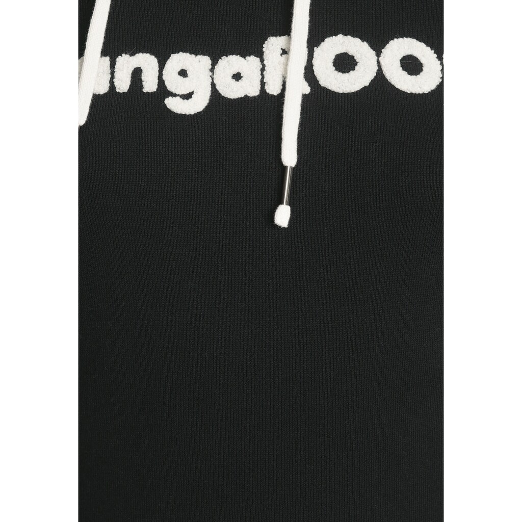 KangaROOS Strickkleid, mit Kapuze und eingesticktem Markennamen