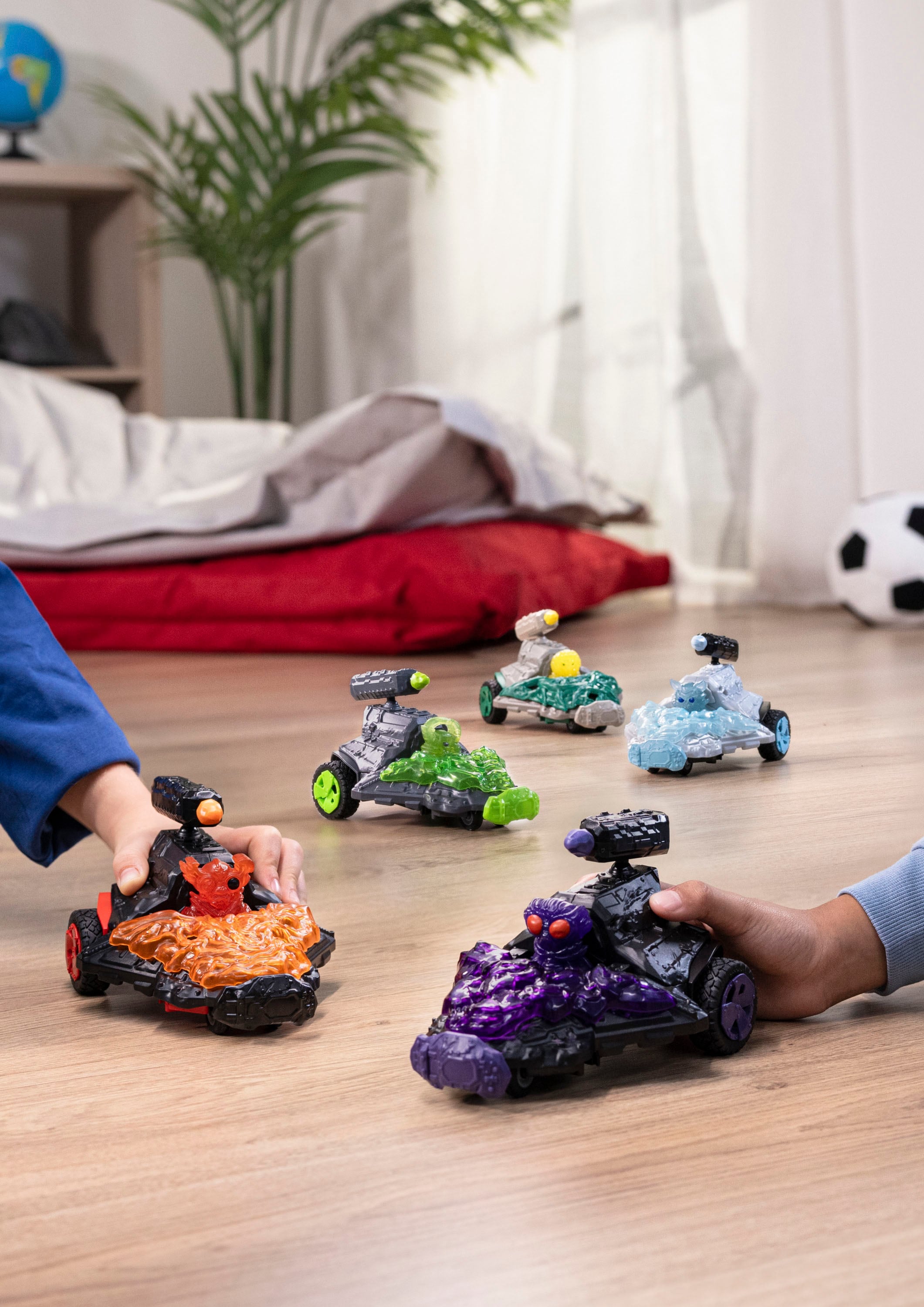 Schleich® Spielzeug-Auto »ELDRADOR® CREATURES, Eis Düsenjet Fahrzeug mit Mini Cretaure (42664)«, Made in Europe