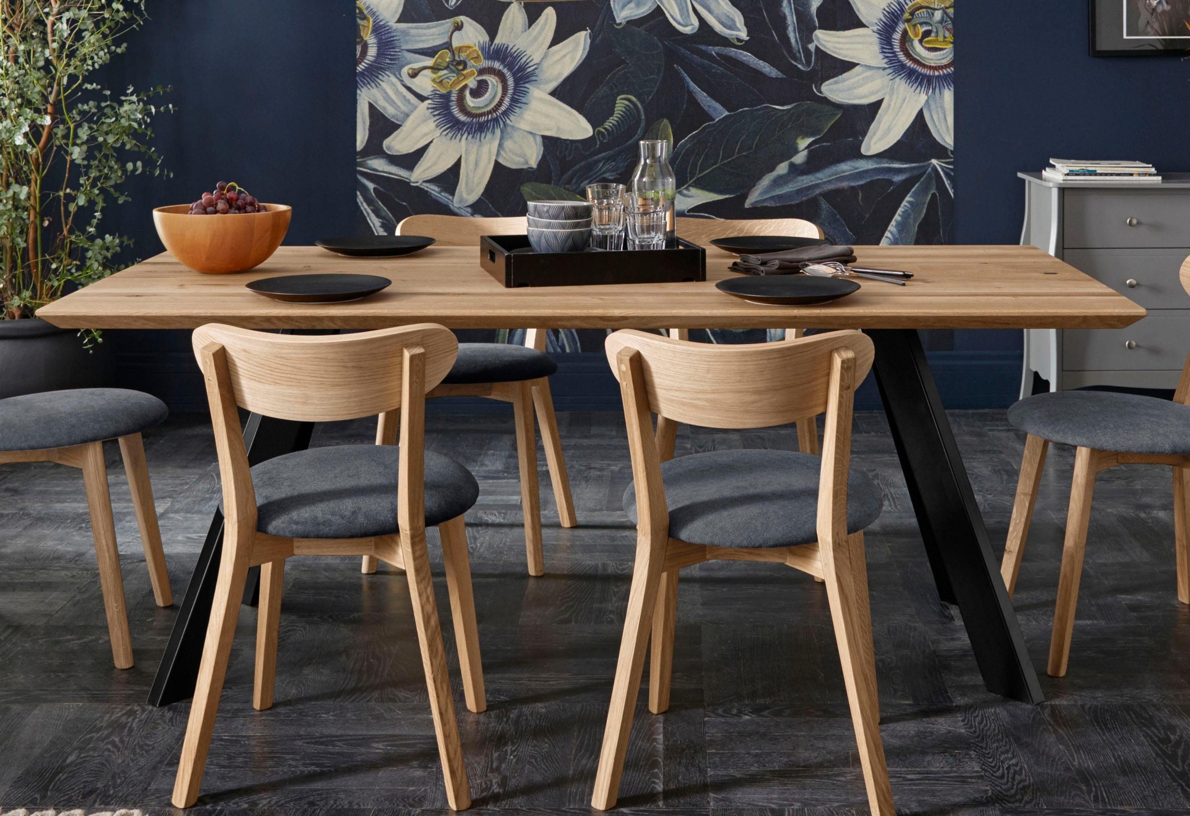 4. Bild von Home affaire Esstisch »Barnet«, mit massiver Tischplatte in eckiger Form
