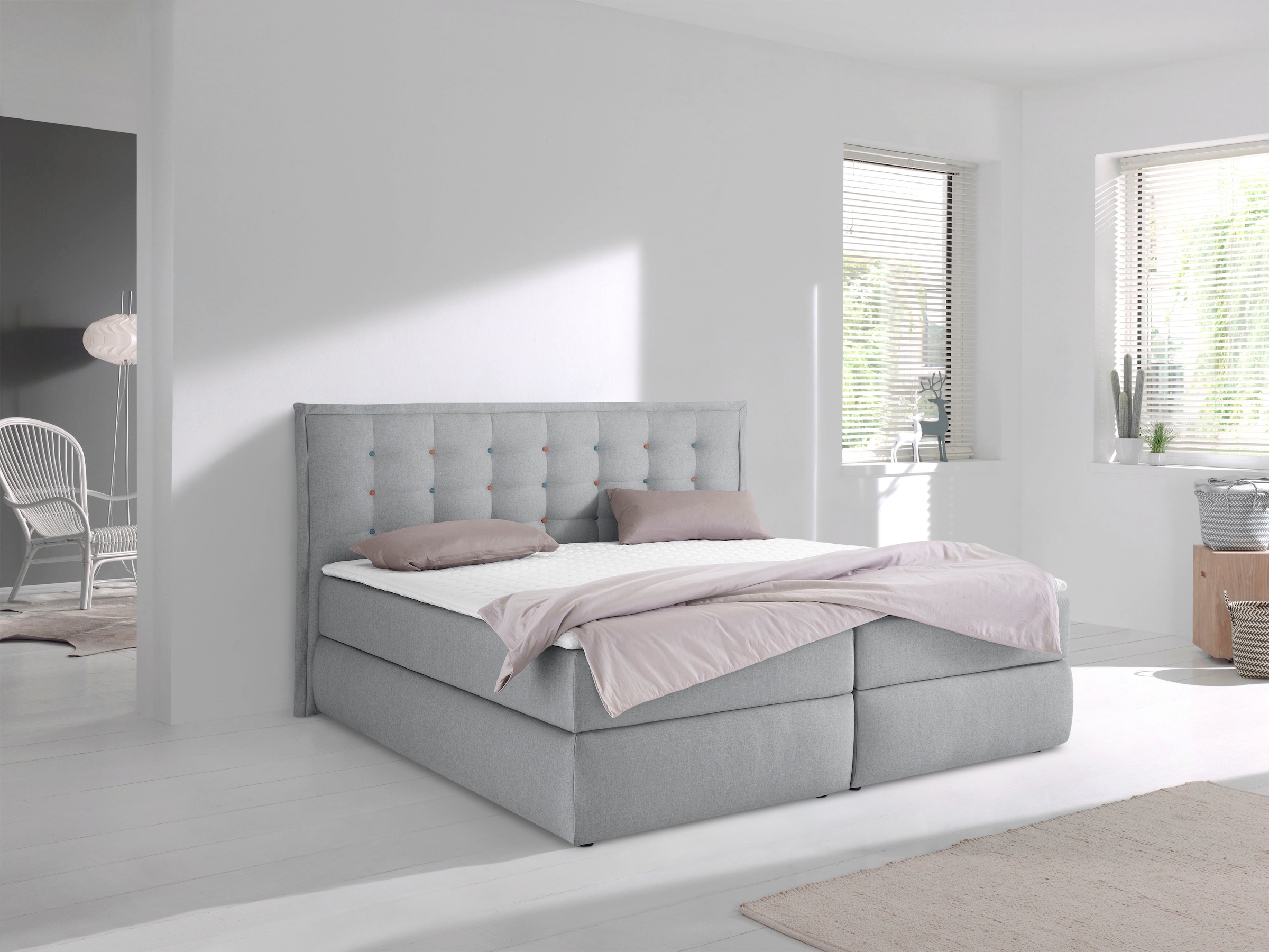 INOSIGN Boxspringbett "Sagres", Kopfteil mit 2farbiger Flatterbiese und zwe günstig online kaufen