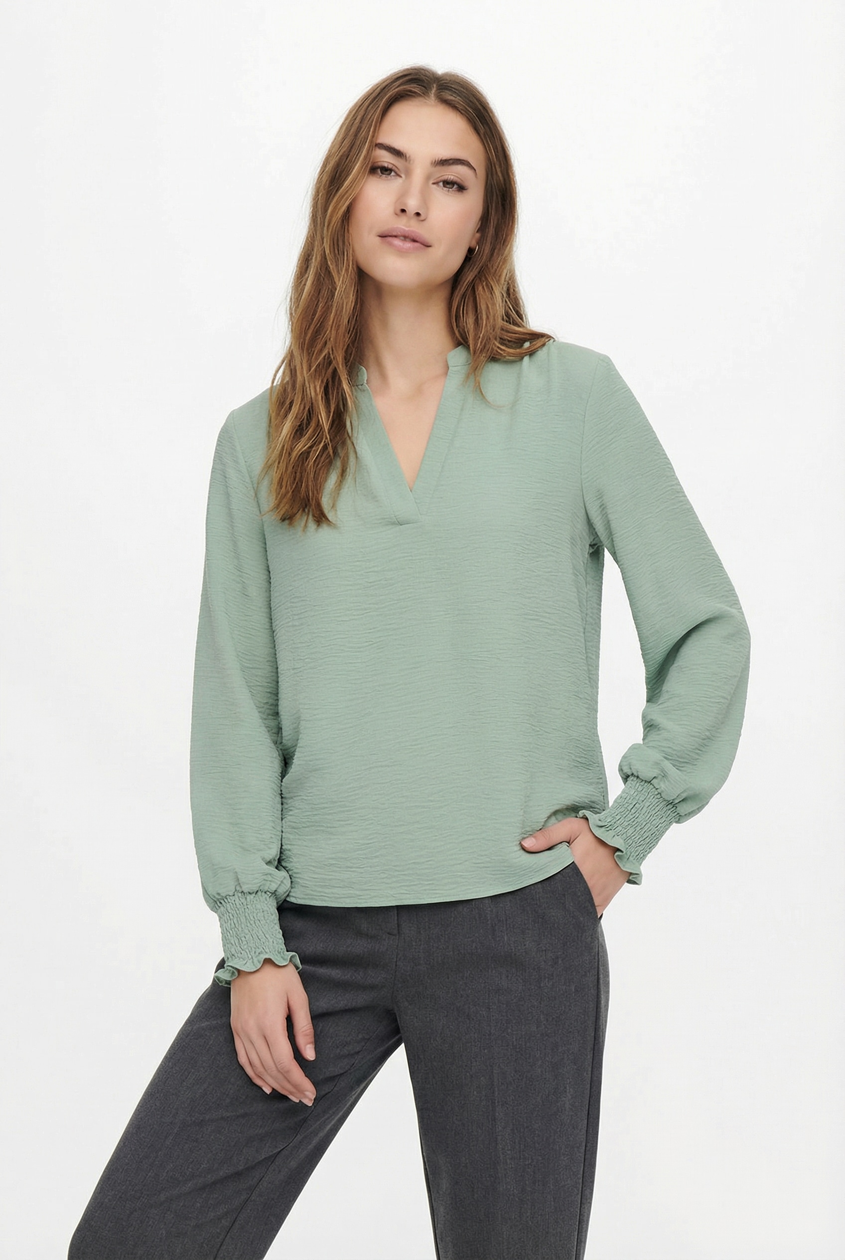 ONLY »ONLMETTE V-NECK LS SMOCK TOP NOOS WVN« Kunstfaser, regular fit