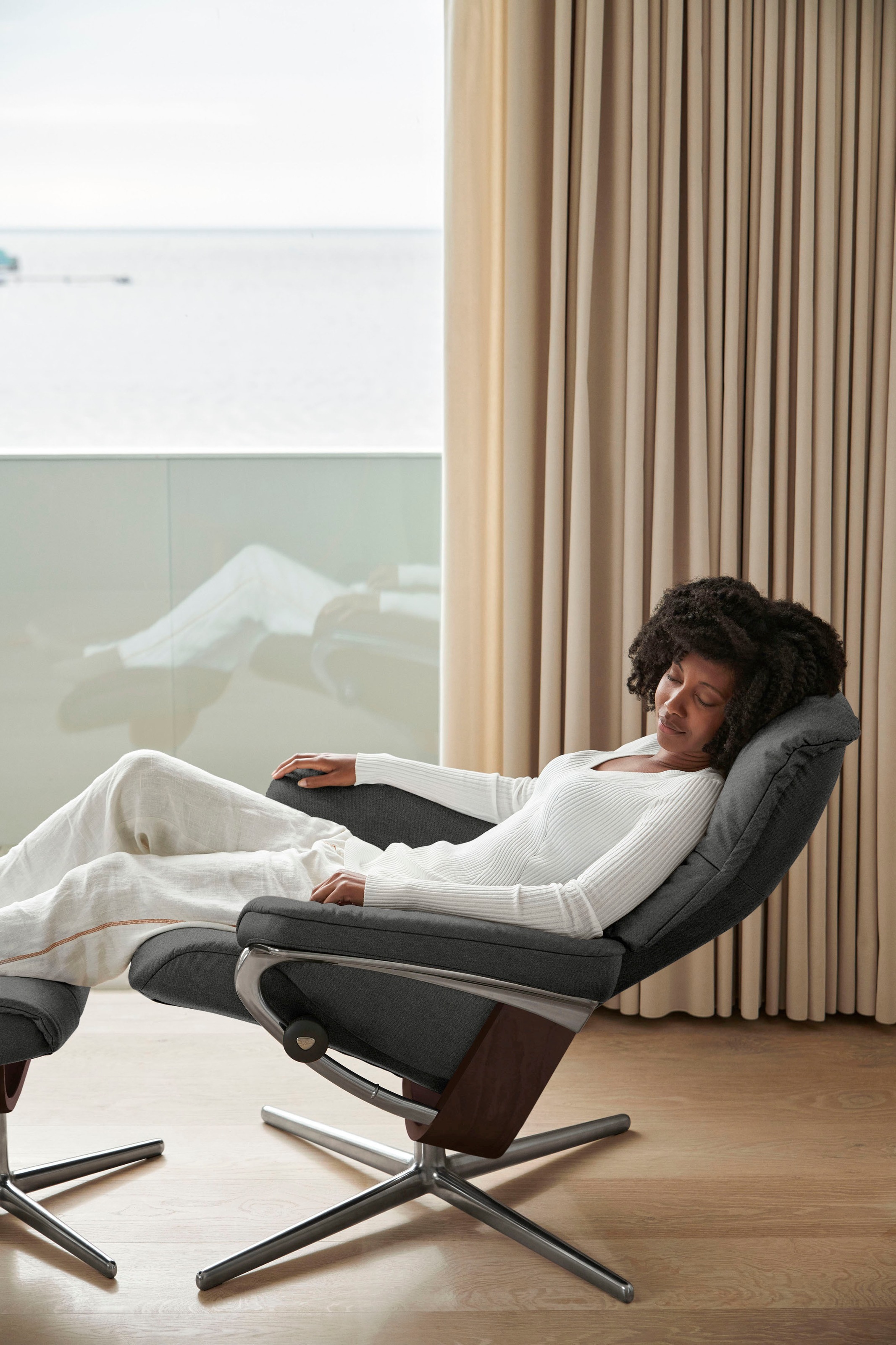Stressless® Fußhocker »Mayfair«, mit Cross Base, Größe S, M & L, Holzakzent Braun