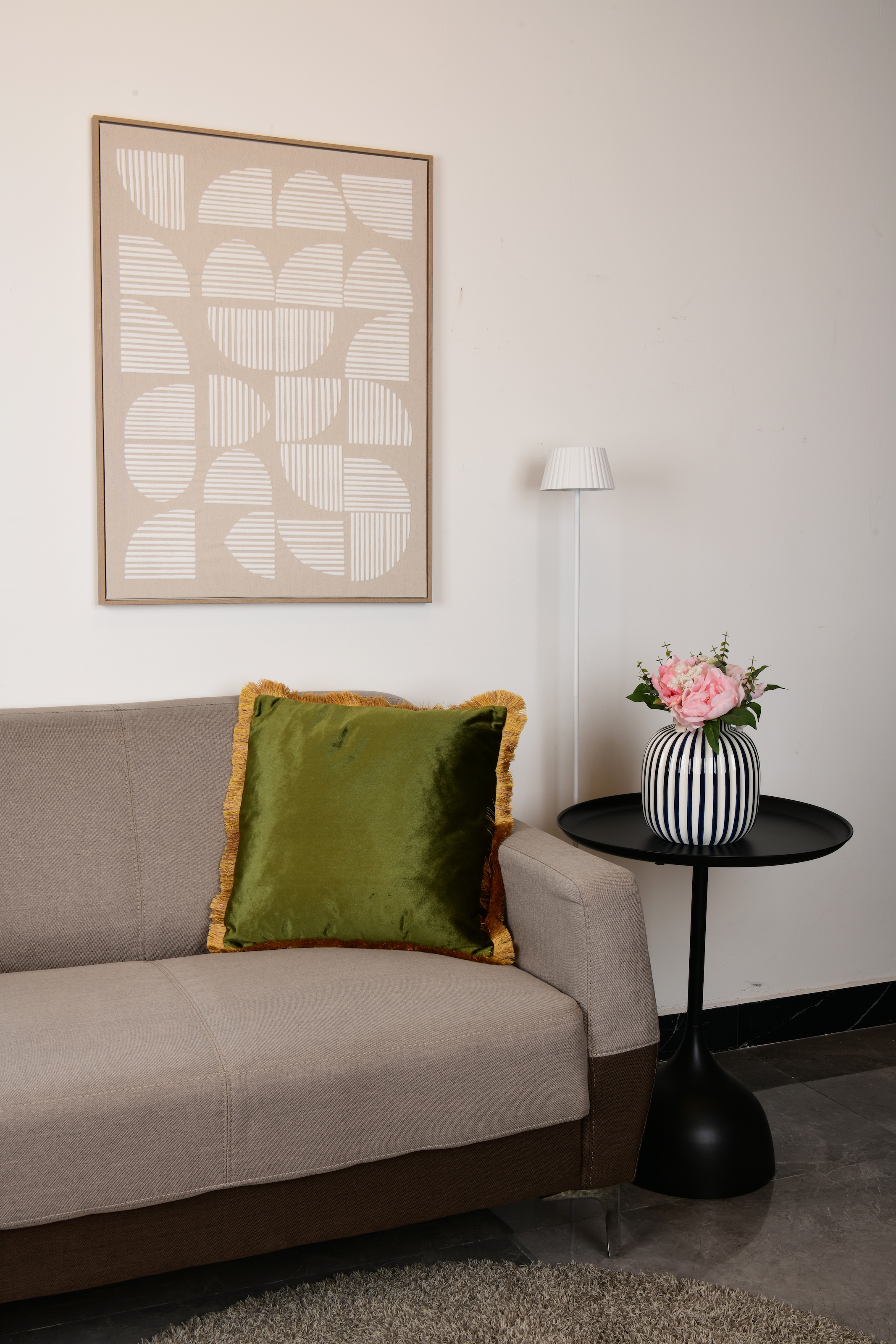 MIRRORS AND MORE Dekokissen »ELONA« unifarben, Dekokissen mit Füllung