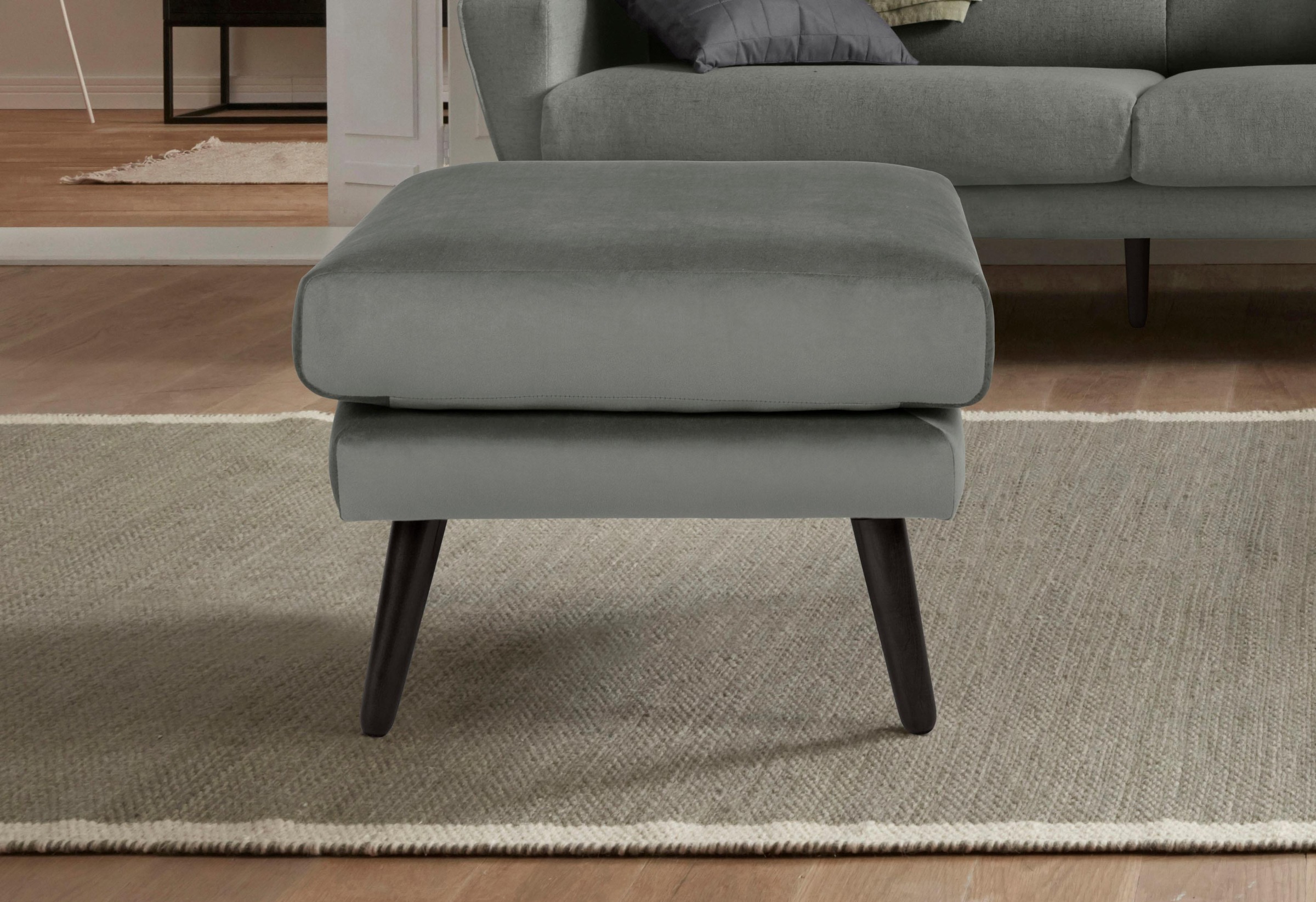 OTTO home Hocker »Bille« mit Eiche-Beinen, Design by Morten Georgsen günstig online kaufen