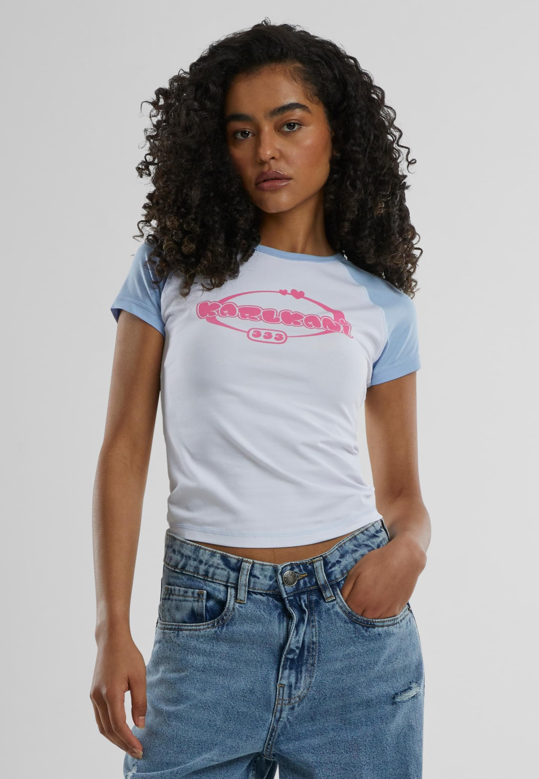 Karl Kani T-Shirt »Karl Kani KW251-026-1 Woven Signature Kk Heart Tiny Tee« 1 Stk.