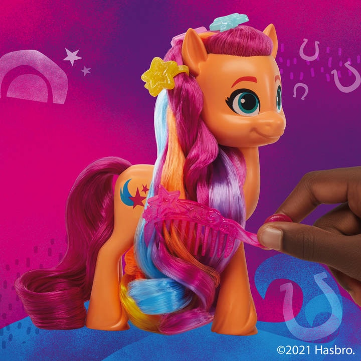 Hasbro Spielfigur »My Little Pony, A New Generation - Regenbogenmähne Sunny Starscout«, mit langen, pinkfarbenen Haaren und Sternschnuppen-Schönheitsfleck